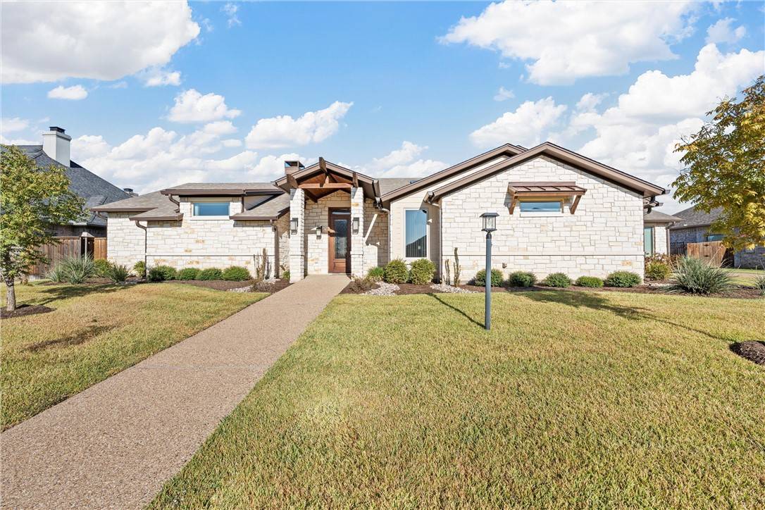 Mcgregor, TX 76657,313 Stone Manor DR