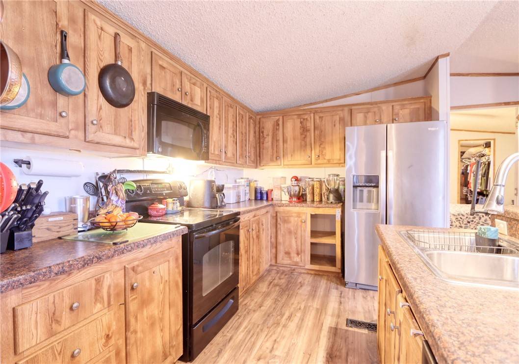 Corsicana, TX 75110,2201 Oak Valley LN