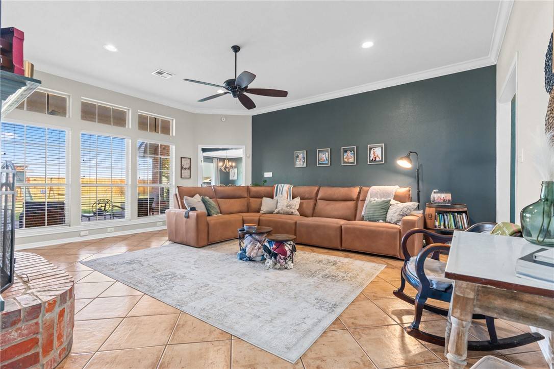Mcgregor, TX 76657,627 Wheatland DR