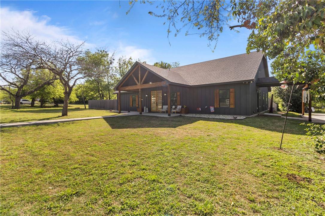 Valley Mills, TX 76689,906 S 3rd ST