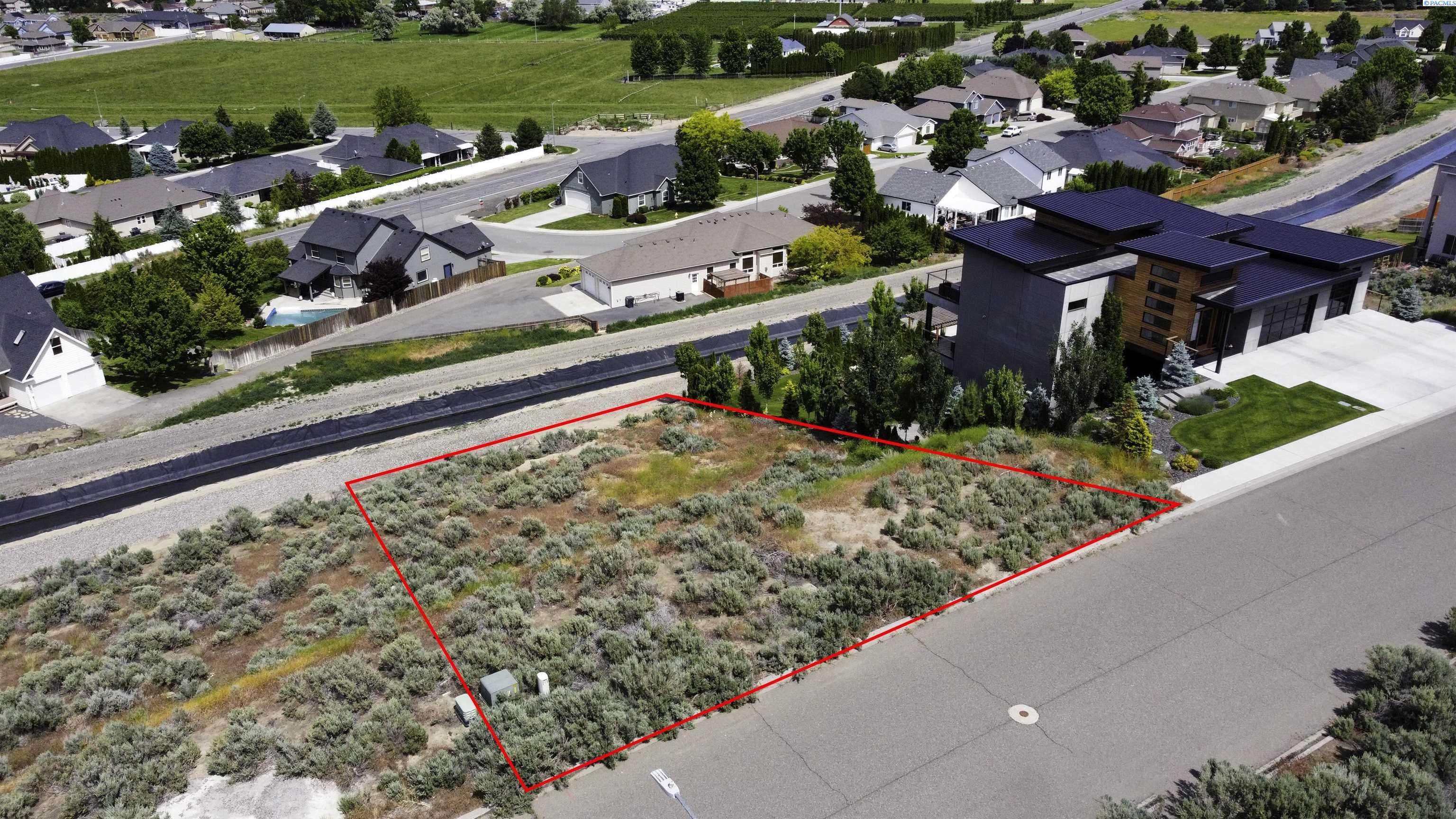 West Richland, WA 99353,5320 Hershey Lane