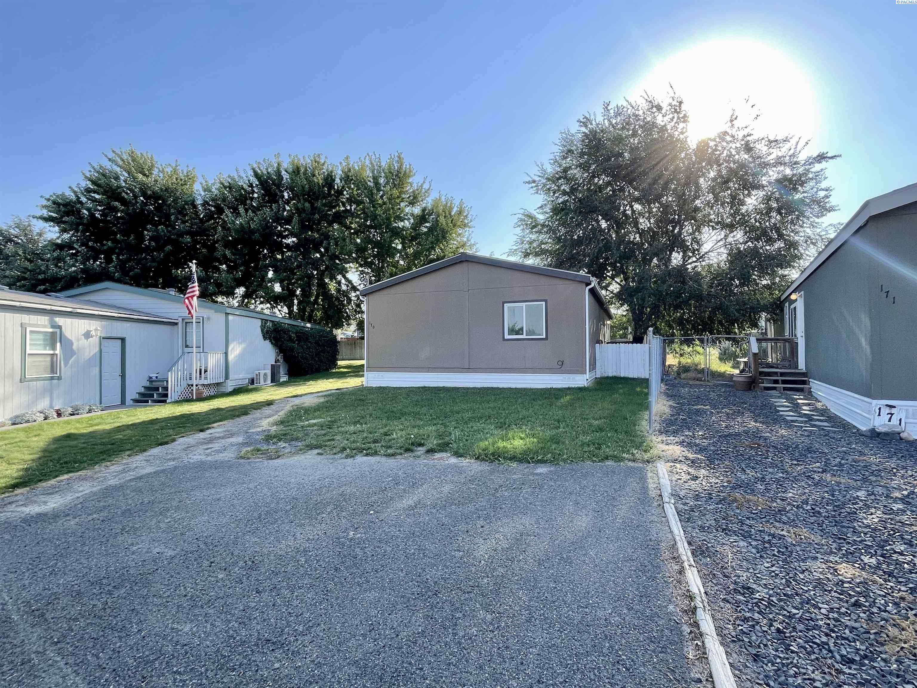 Kennewick, WA 99337-6852,200802 E Game Farm Road