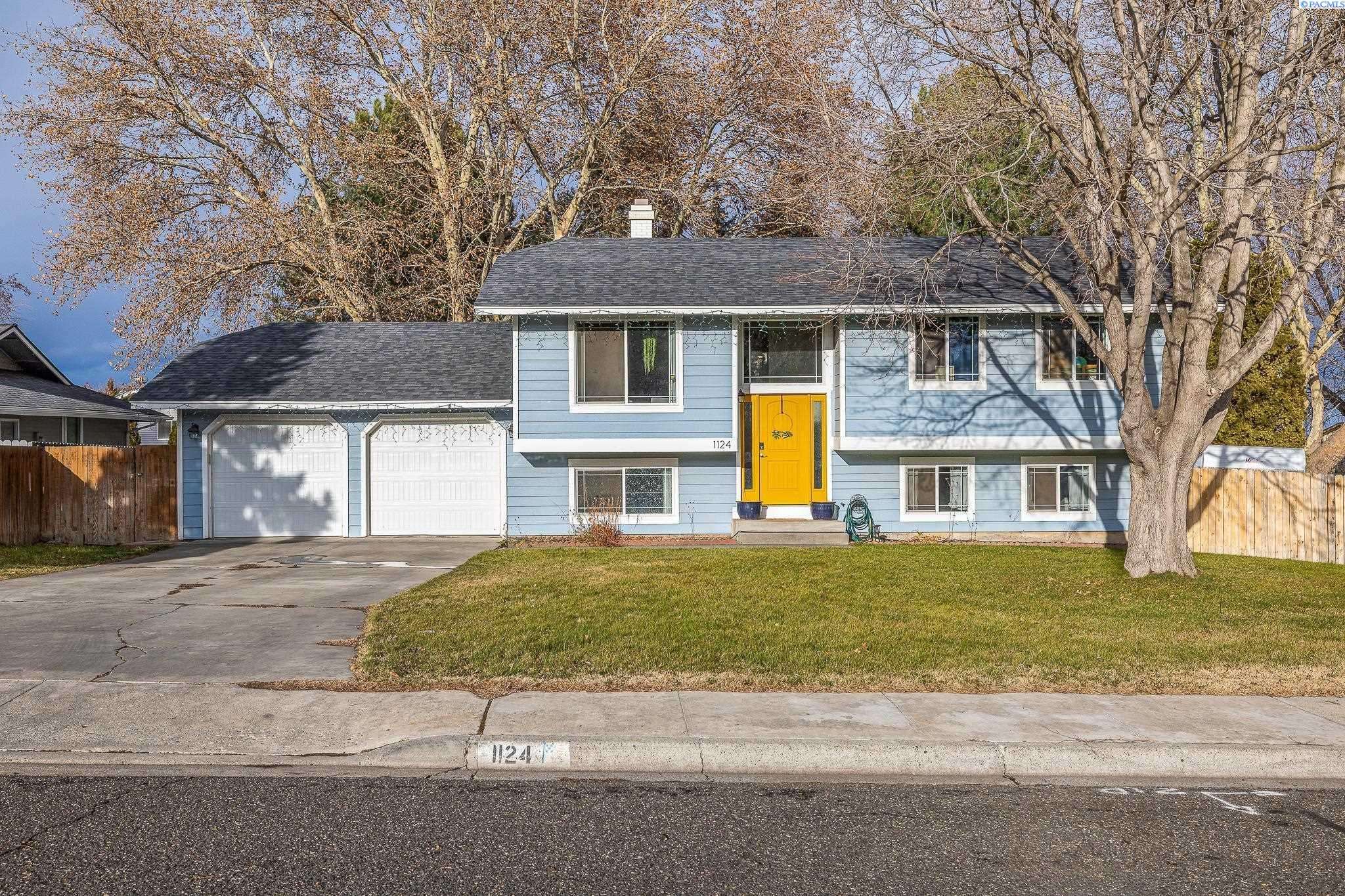 Kennewick, WA 99337,1124 W Park Hills Dr.