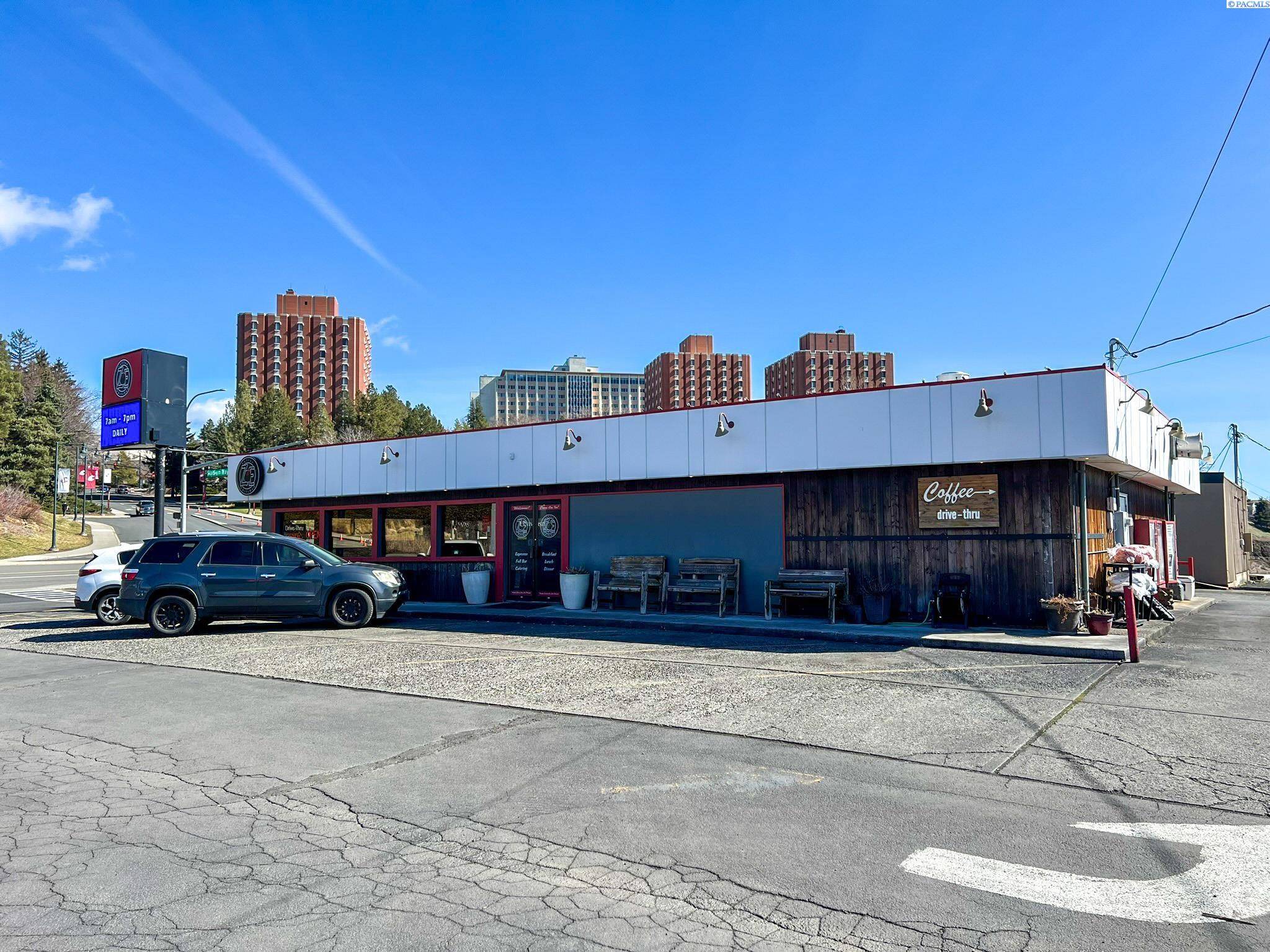 Pullman, WA 99163,1005 E Main St