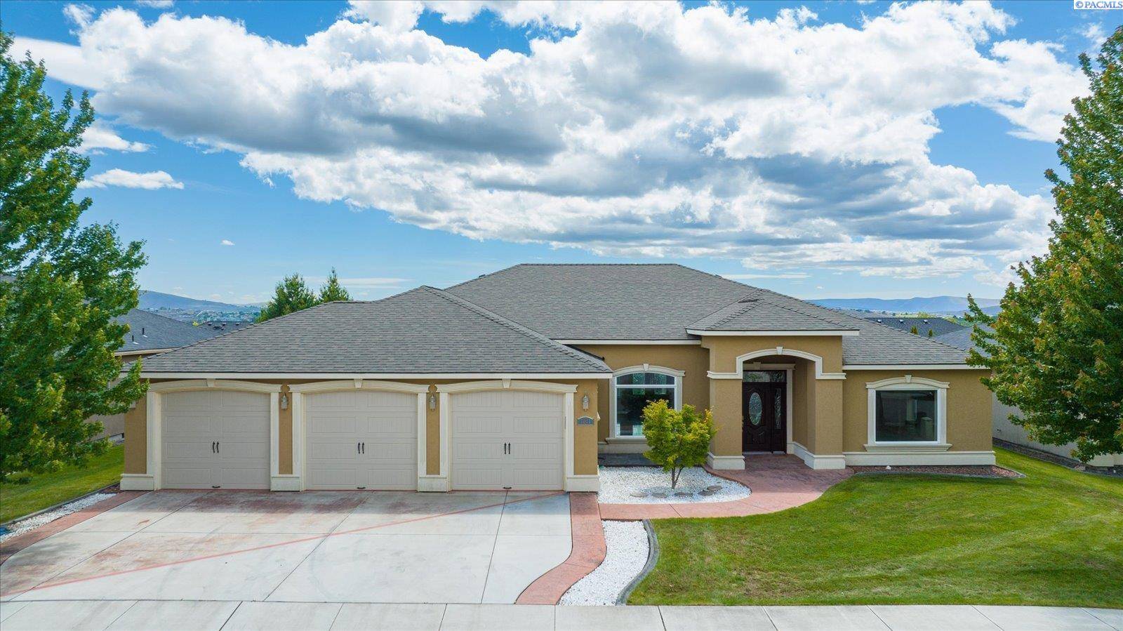 Richland, WA 99354,3041 Bluffs Drive