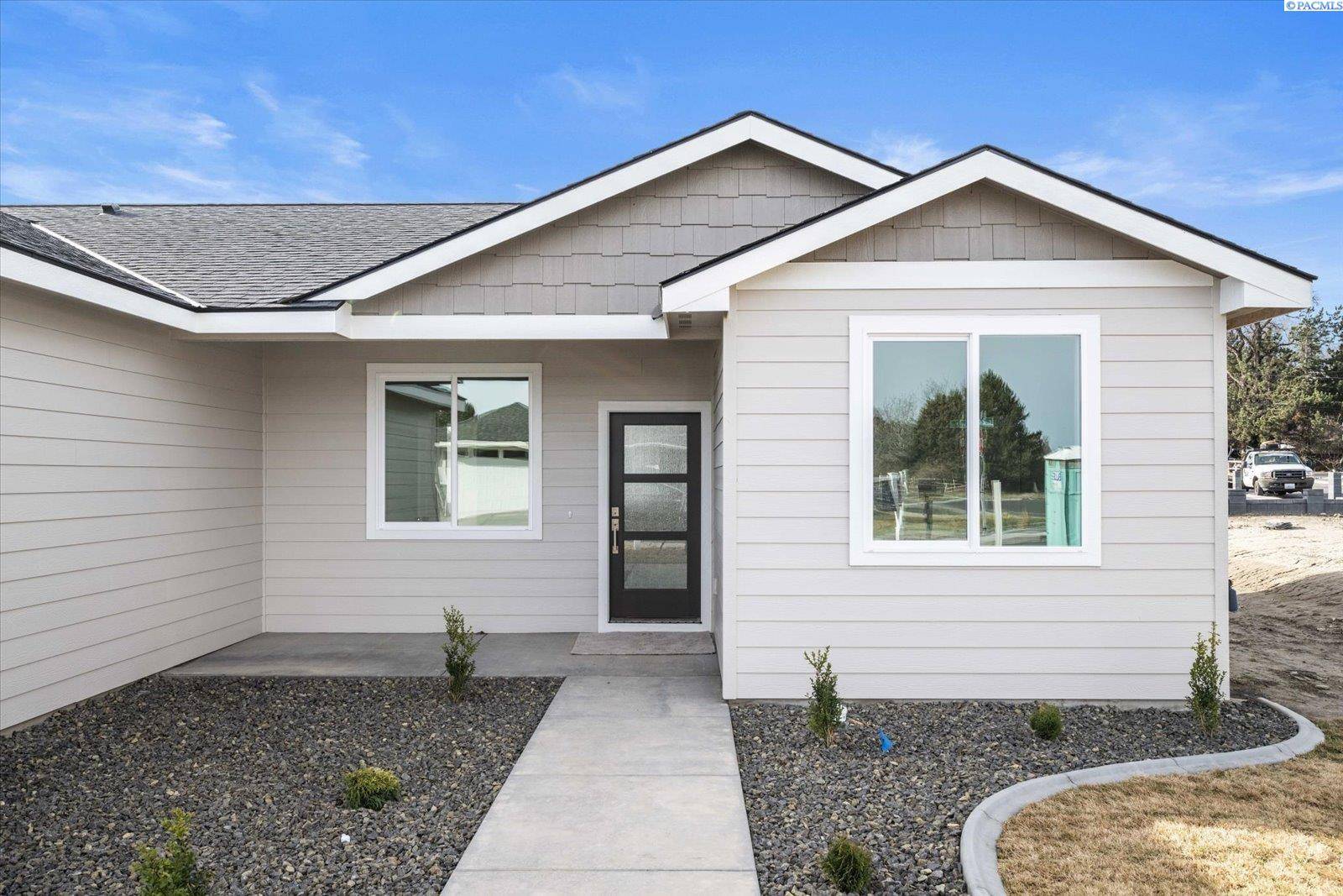 Kennewick, WA 99337,108 E 26th Avenue