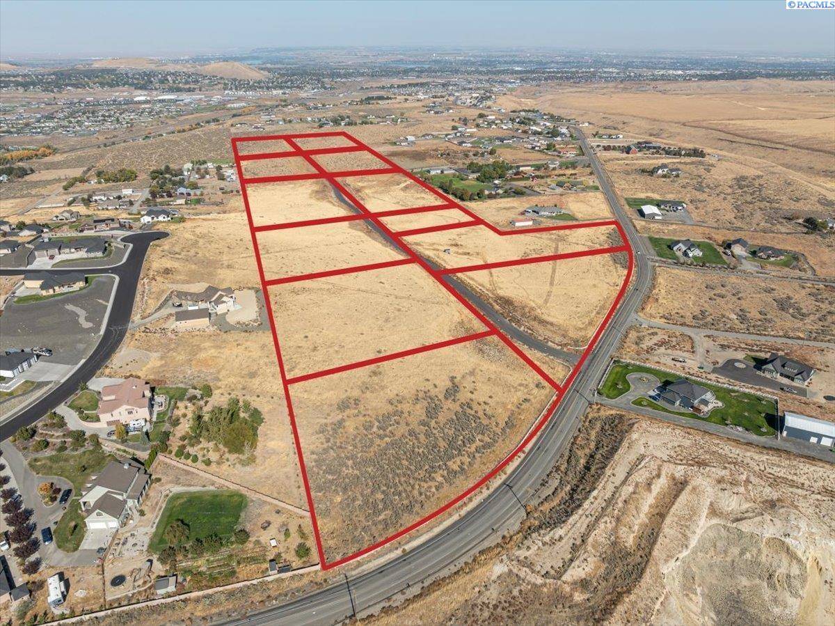 Kennewick, WA 99338,33908 Mammoth Dr