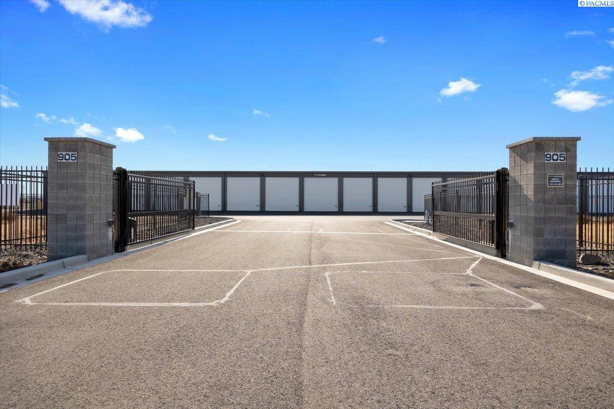 Richland, WA 99352,903 W Curie