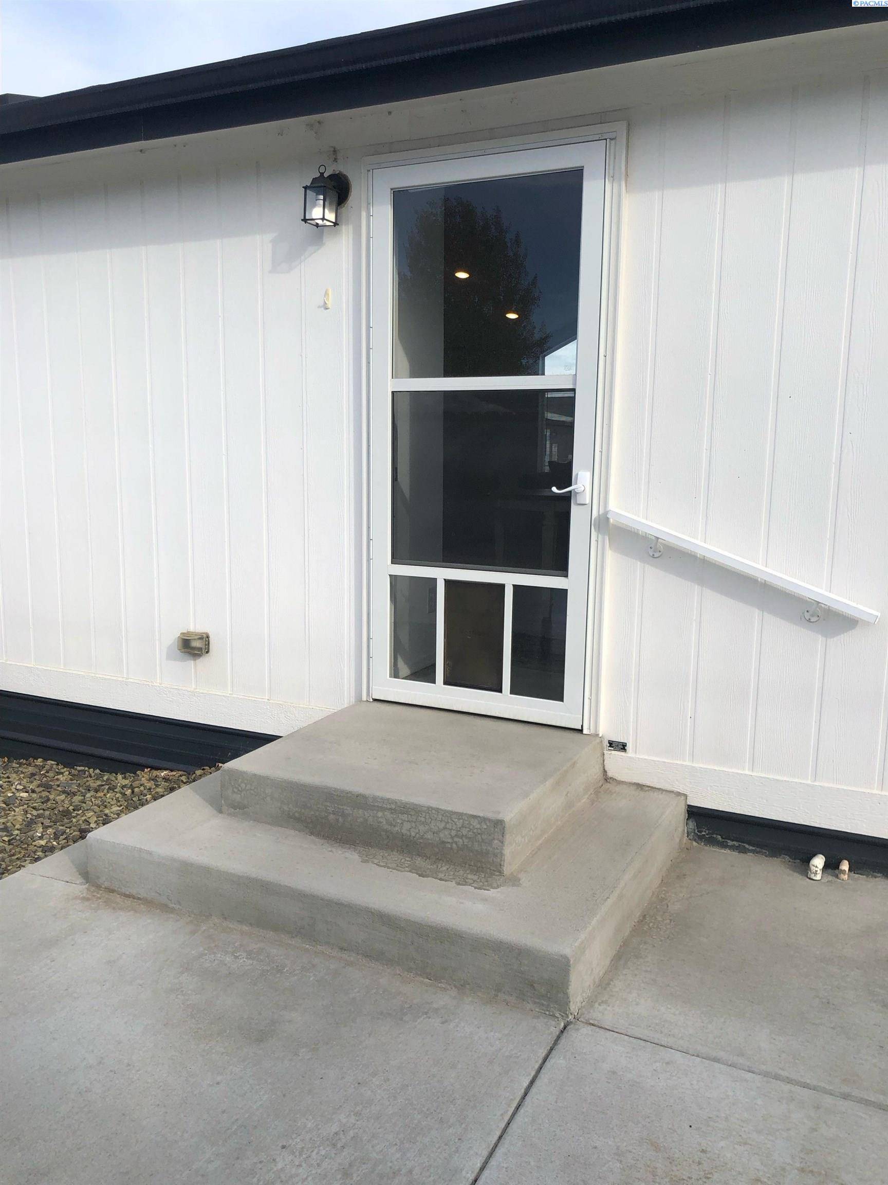 Kennewick, WA 99336,1137 N Harrison