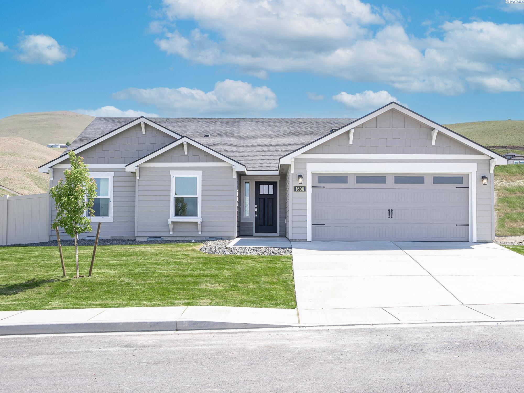 Prosser, WA 99350,1600 SW Kelandren Dr.