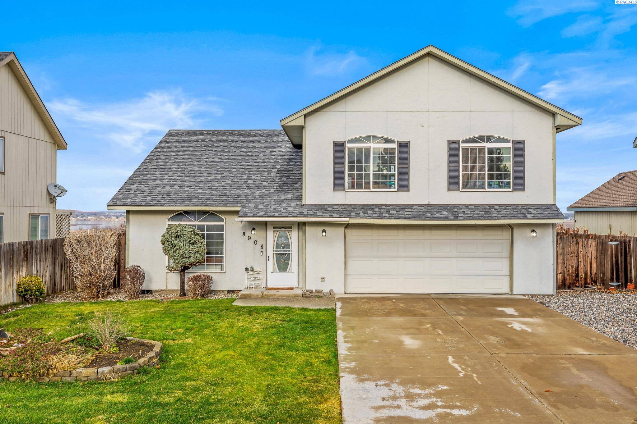 Kennewick, WA 99336,8908 W Canyon Ave.