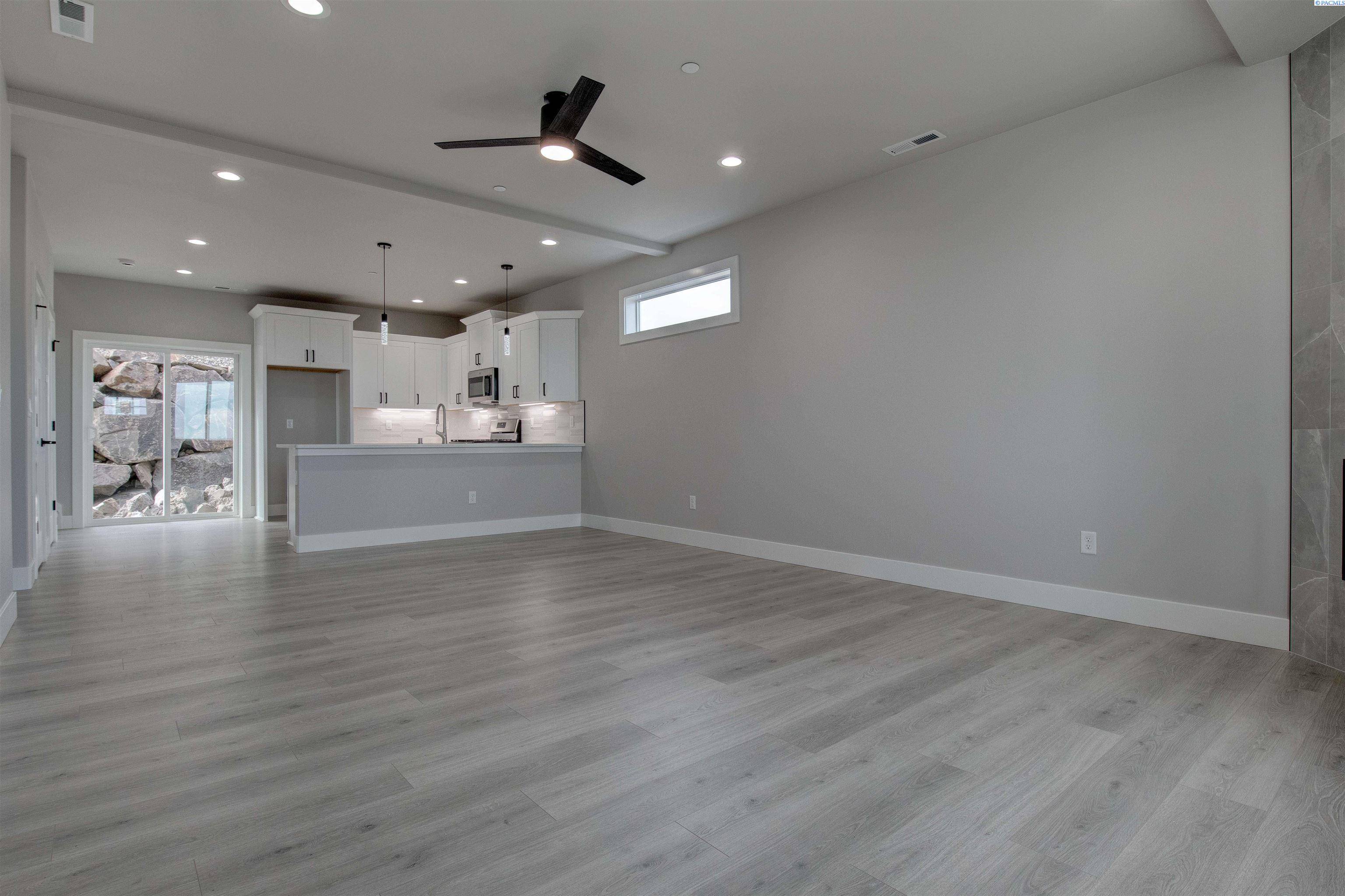 Richland, WA 99352,707 Rio Vista Loop