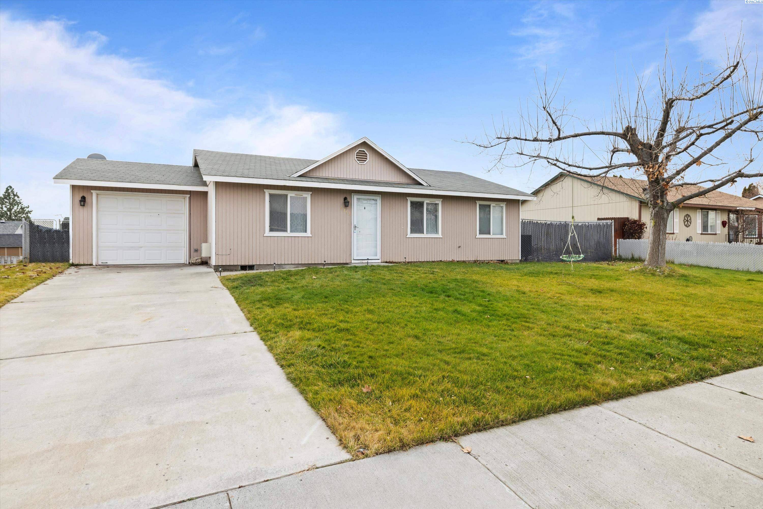 West Richland, WA 99353,4763 Poppy St