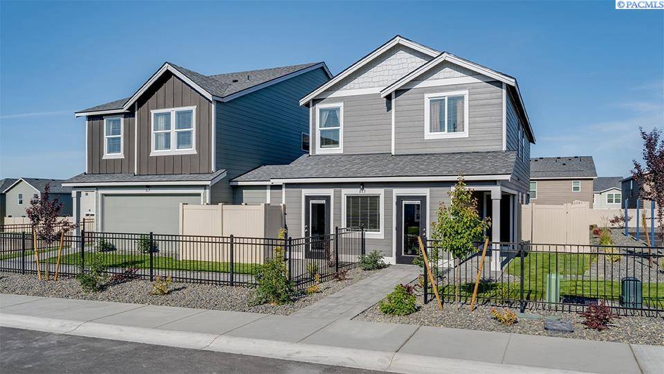 Kennewick, WA 99336,883 S Zeelar Street