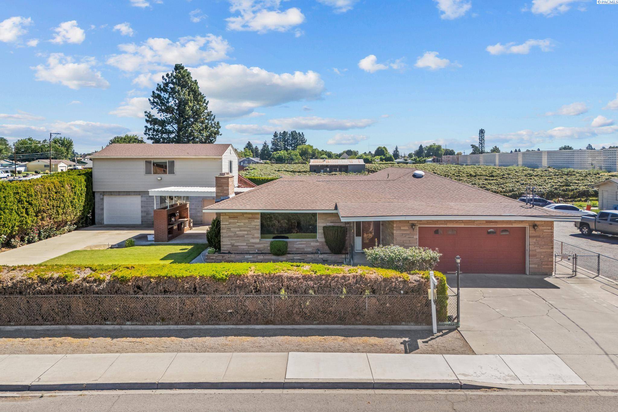 Grandview, WA 98930,303 N Ave B