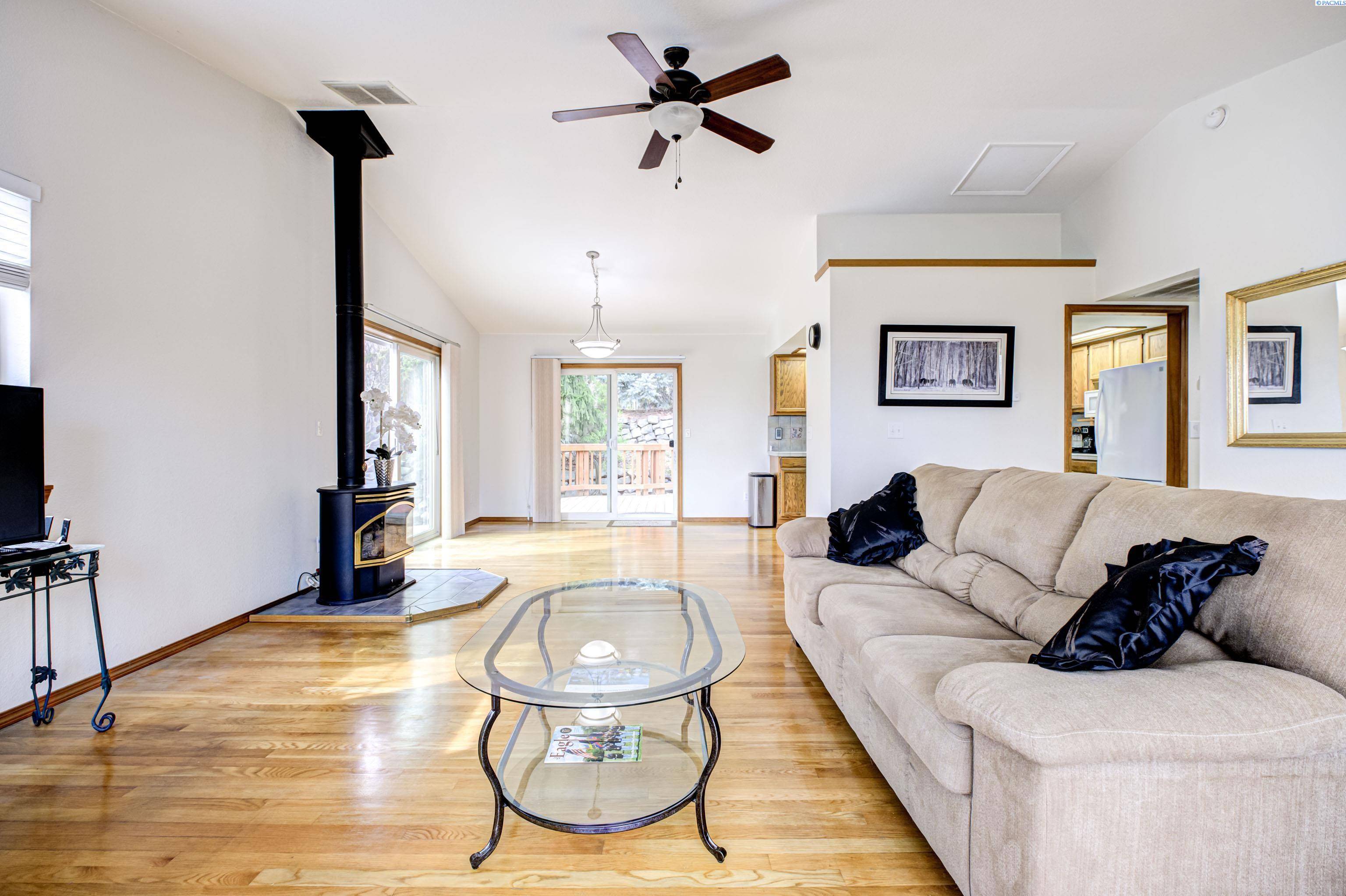 Pasco, WA 99301,4007 Horizon Dr