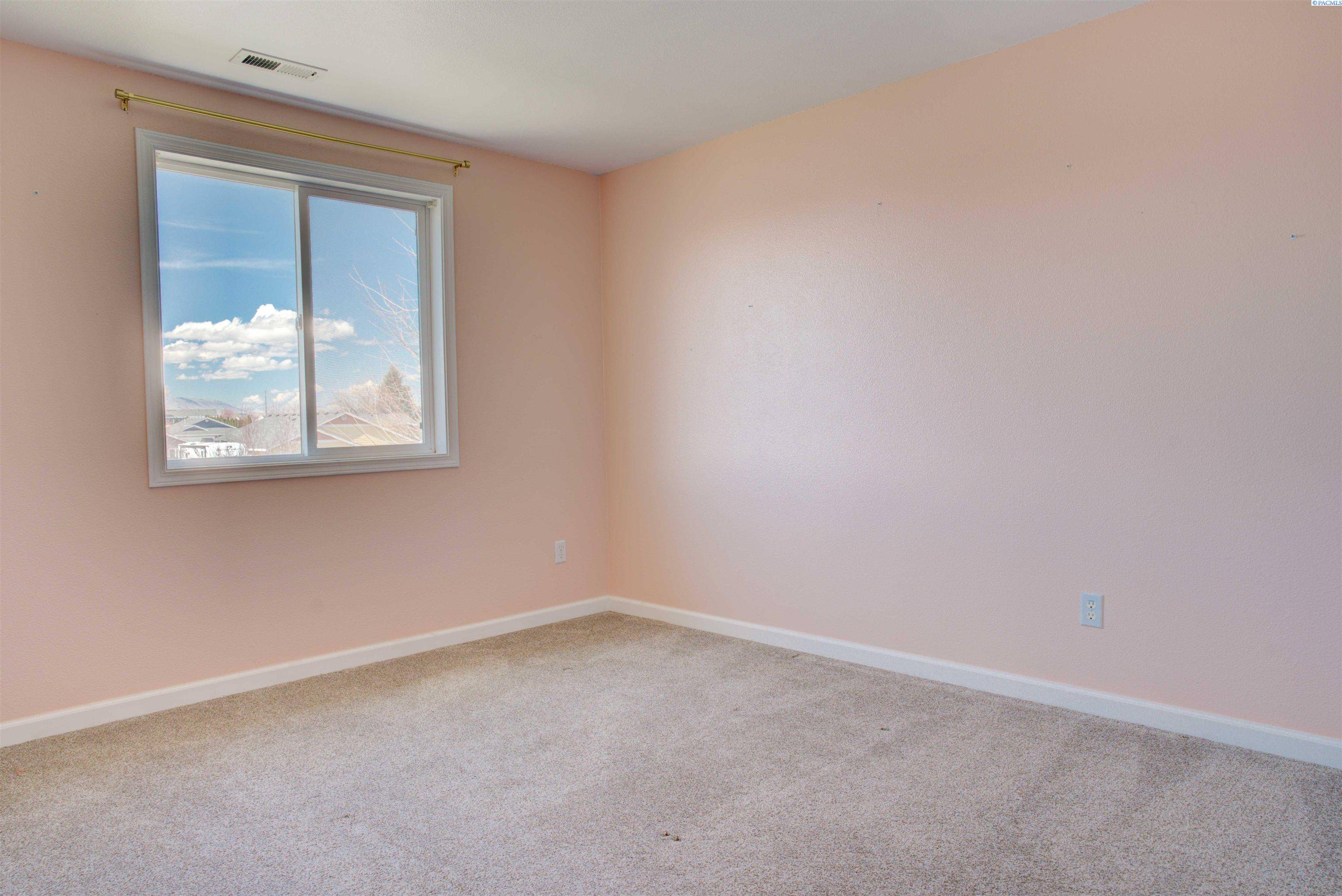 Pasco, WA 99301,4210 Cornish Lane