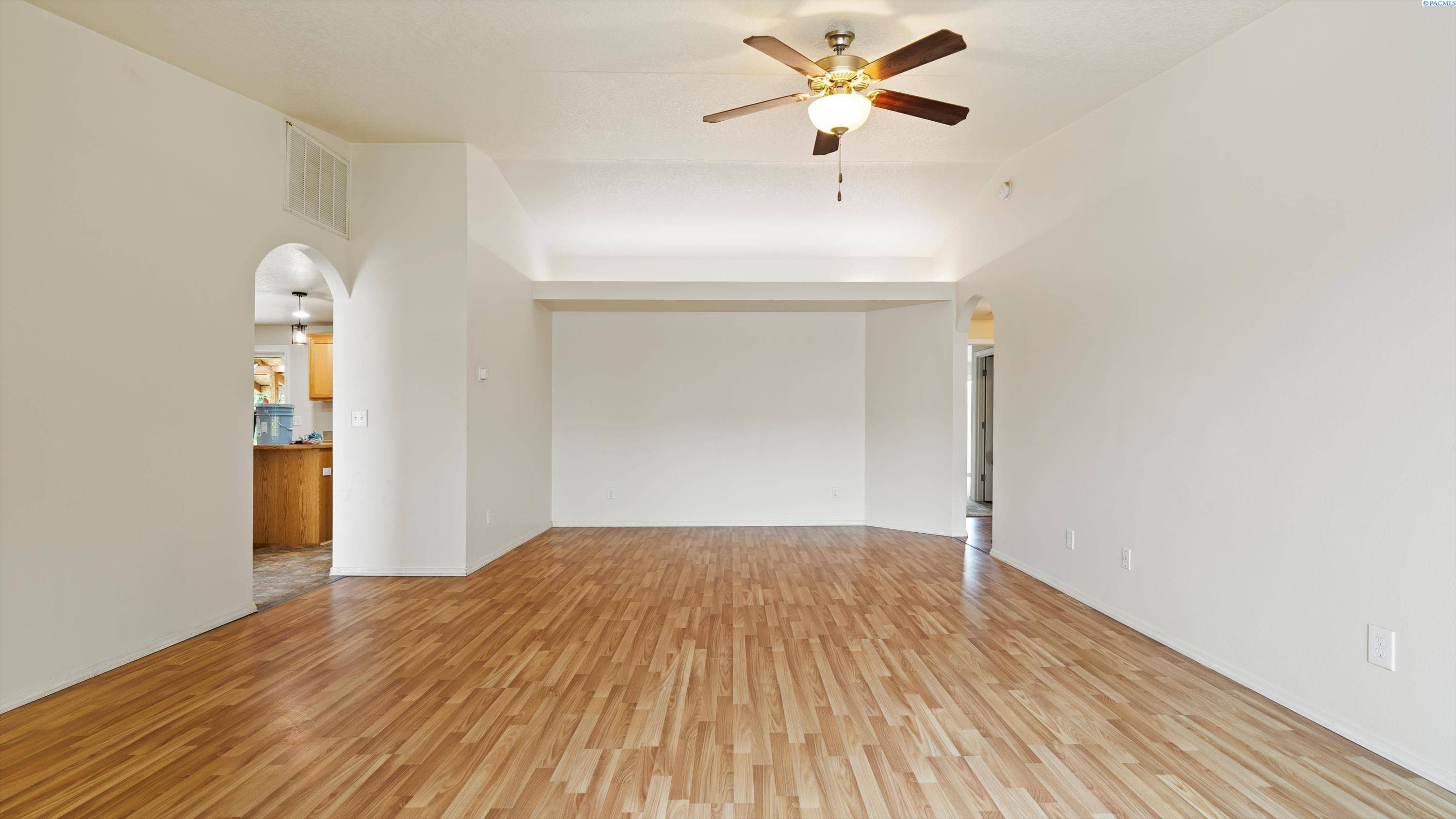Pasco, WA 99301,5414 Jackson Ln