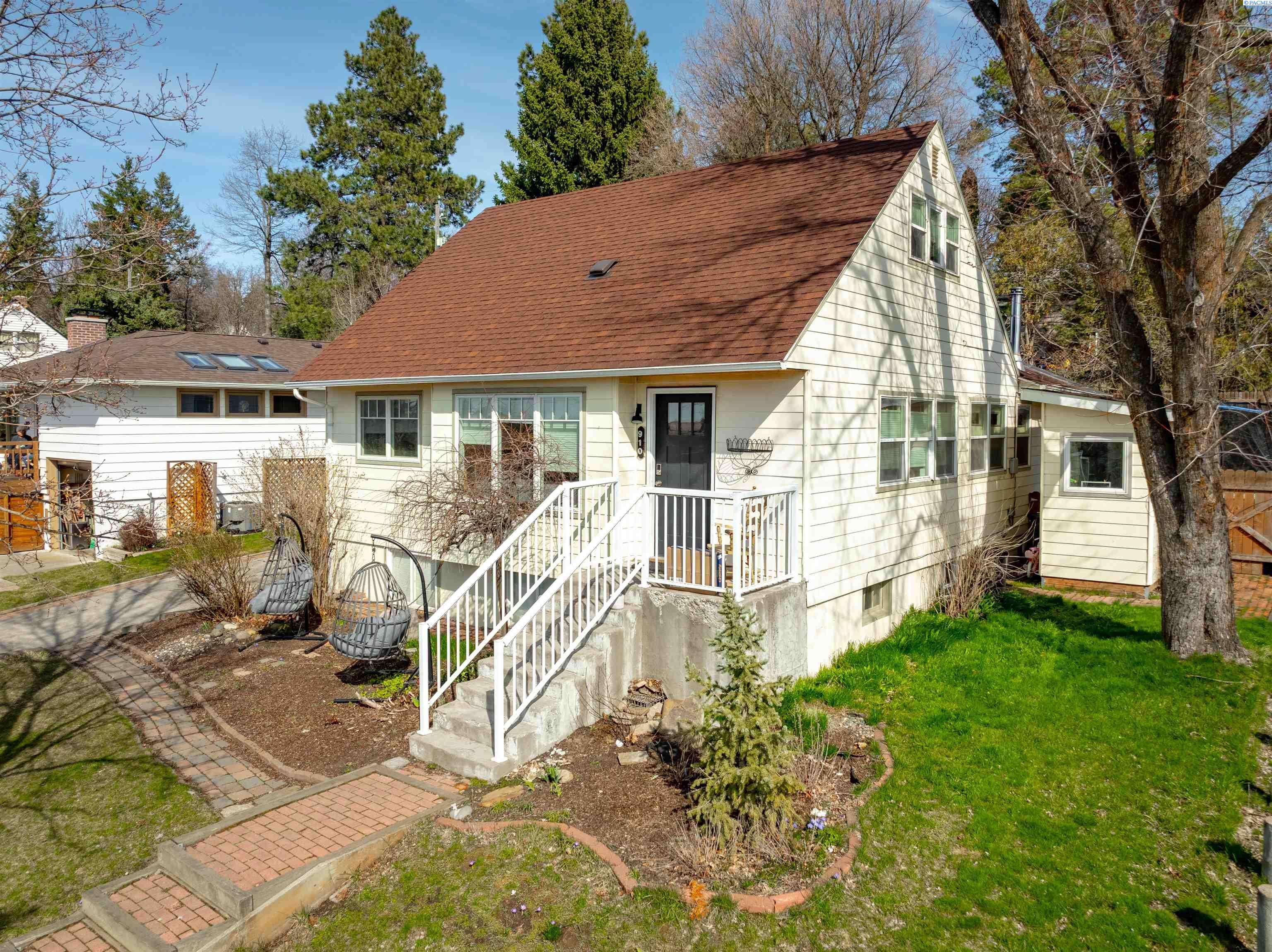 Pullman, WA 99163,910 NW Clifford