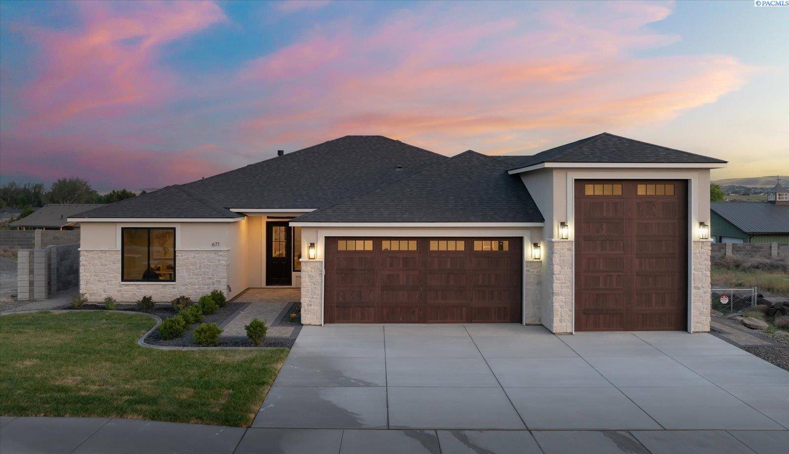 Richland, WA 99352,671 Cortona Way