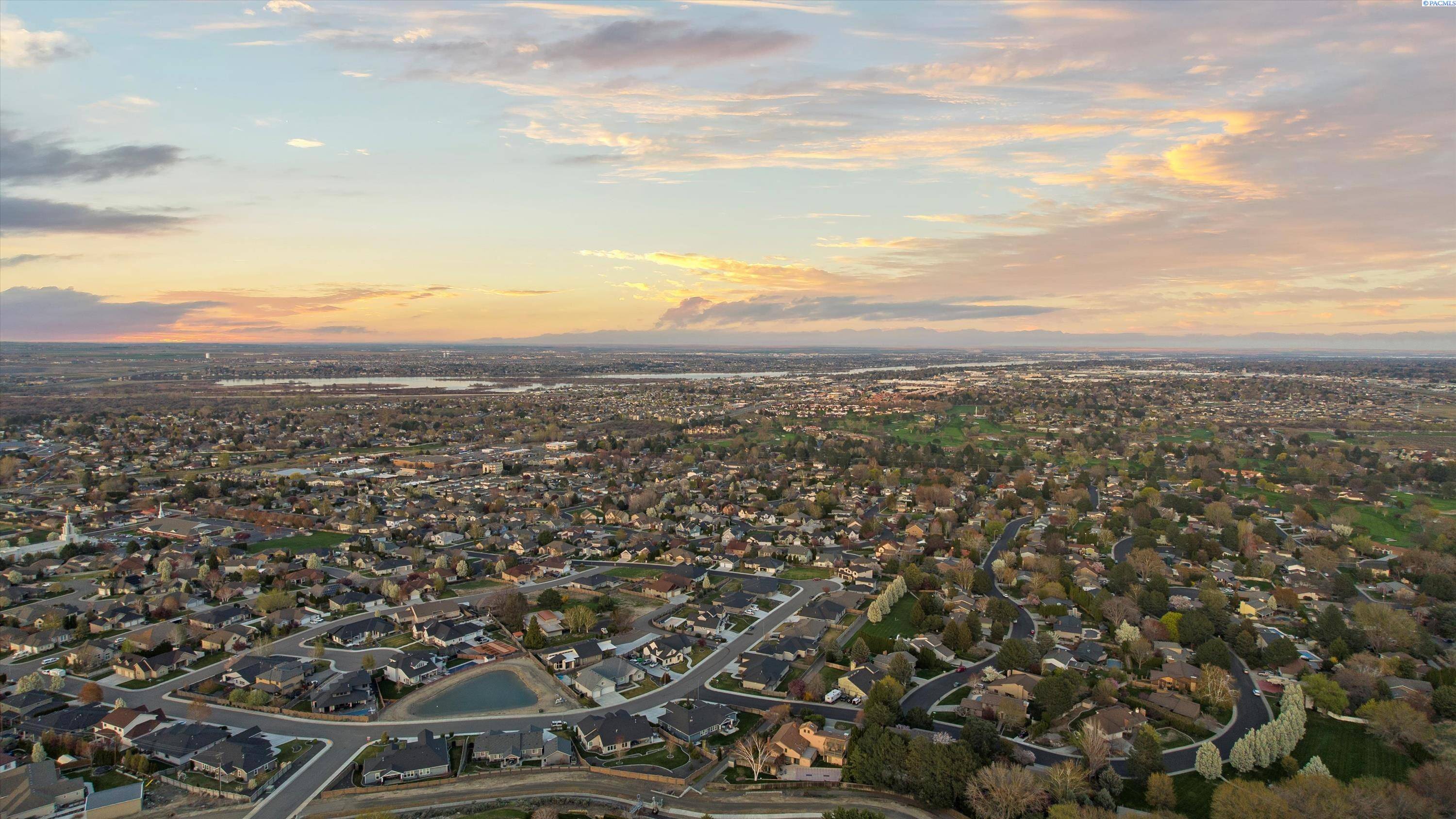 Richland, WA 99352,455 Meadow Dr