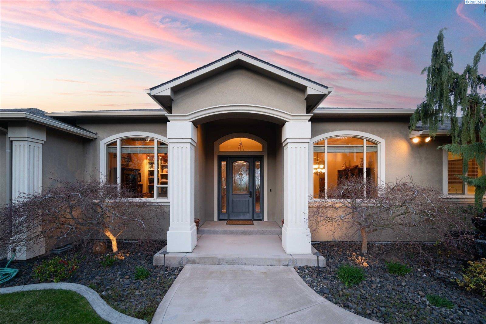 Richland, WA 99352,656 Lago Vista Drive