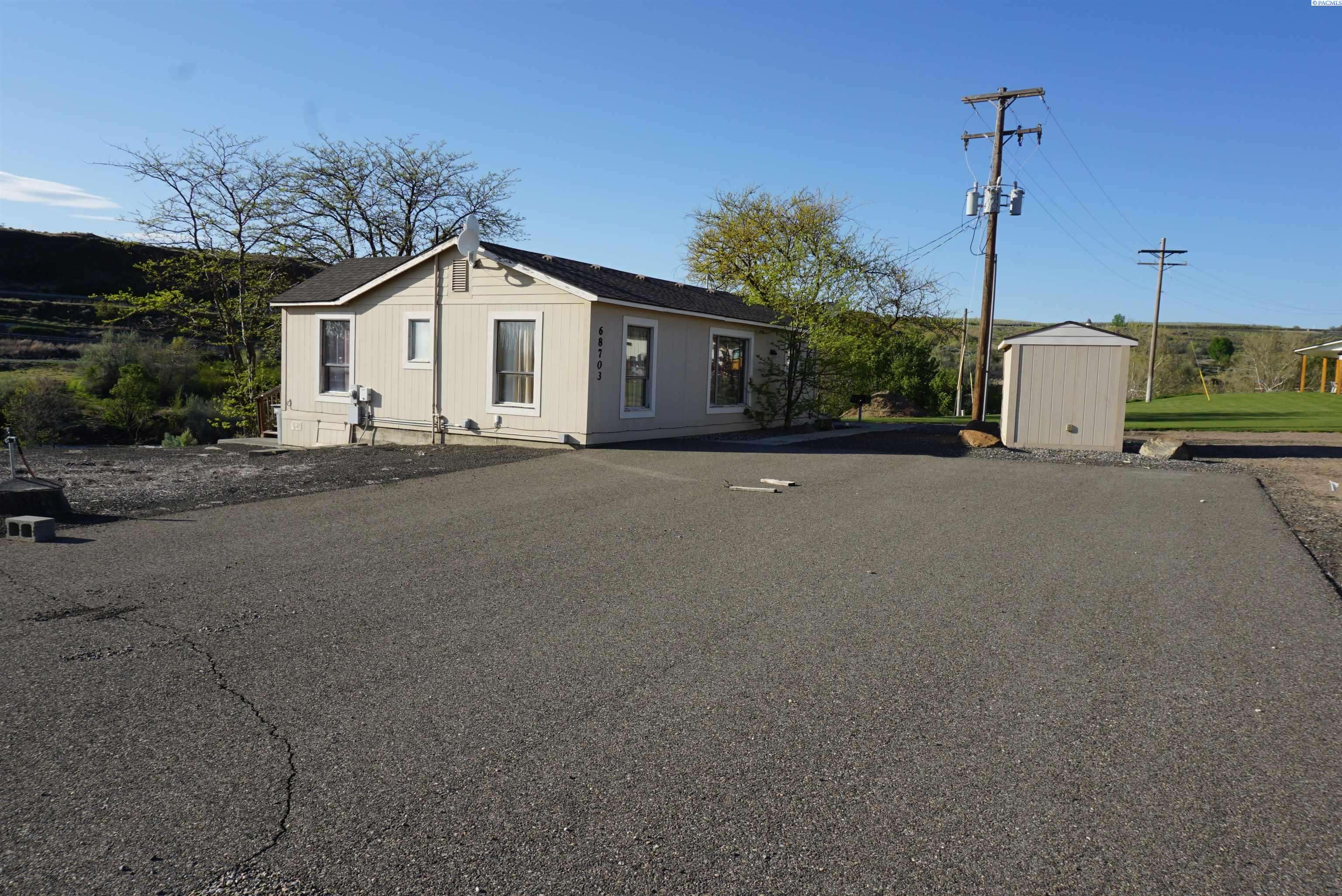 Prosser, WA 99350,68703 W Island View Pr