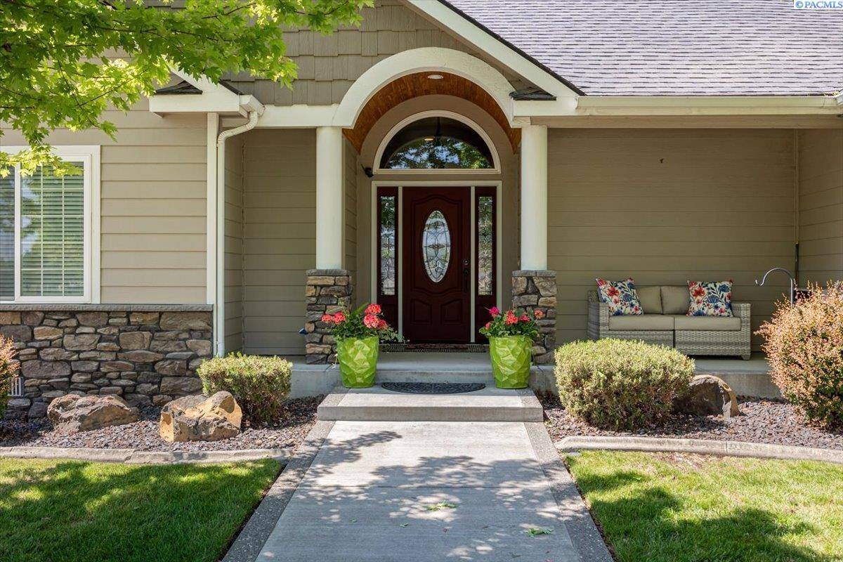 Kennewick, WA 99338,404 S Georgia St