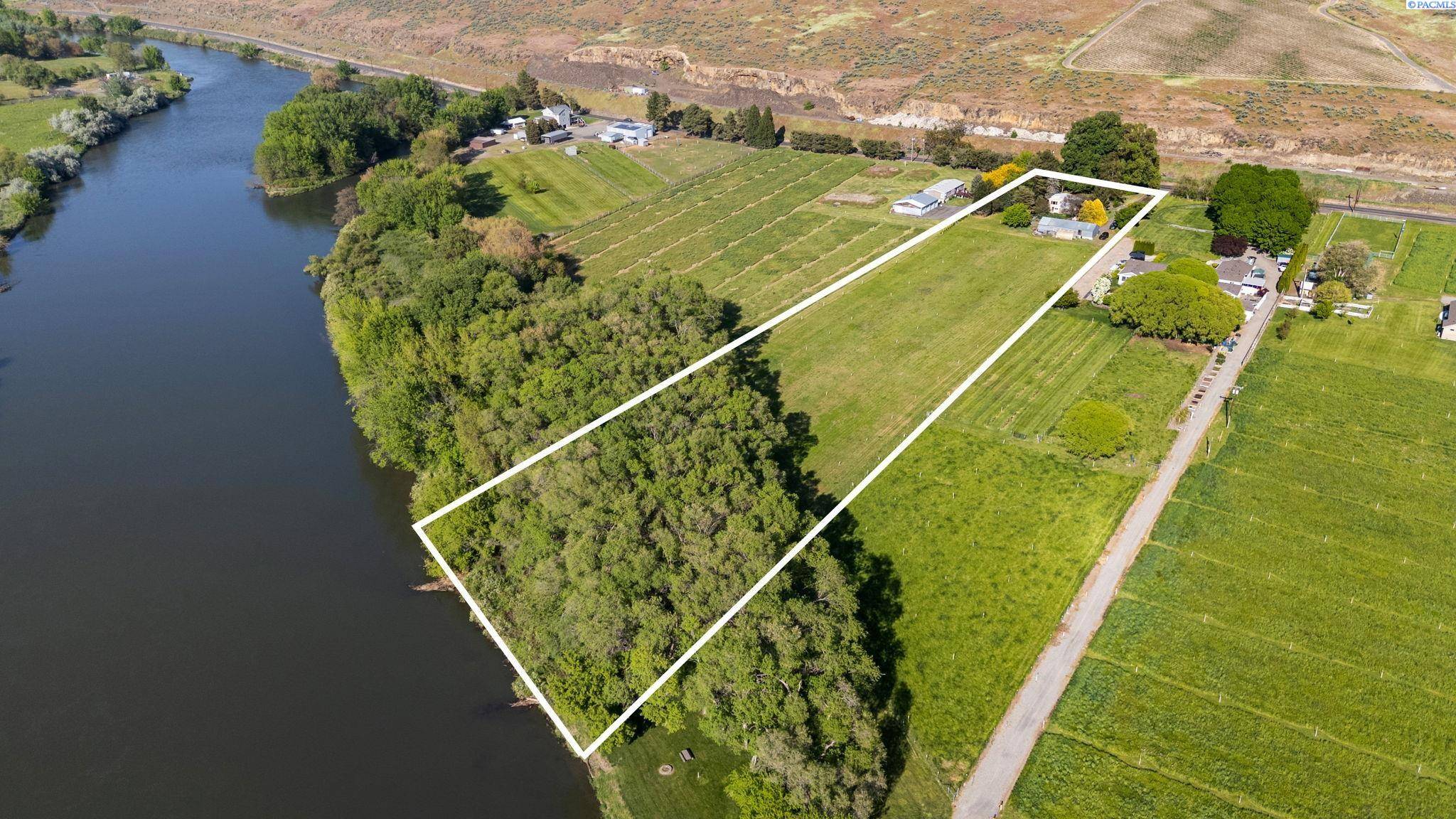 Benton City, WA 99320,45204 N Demoss Rd