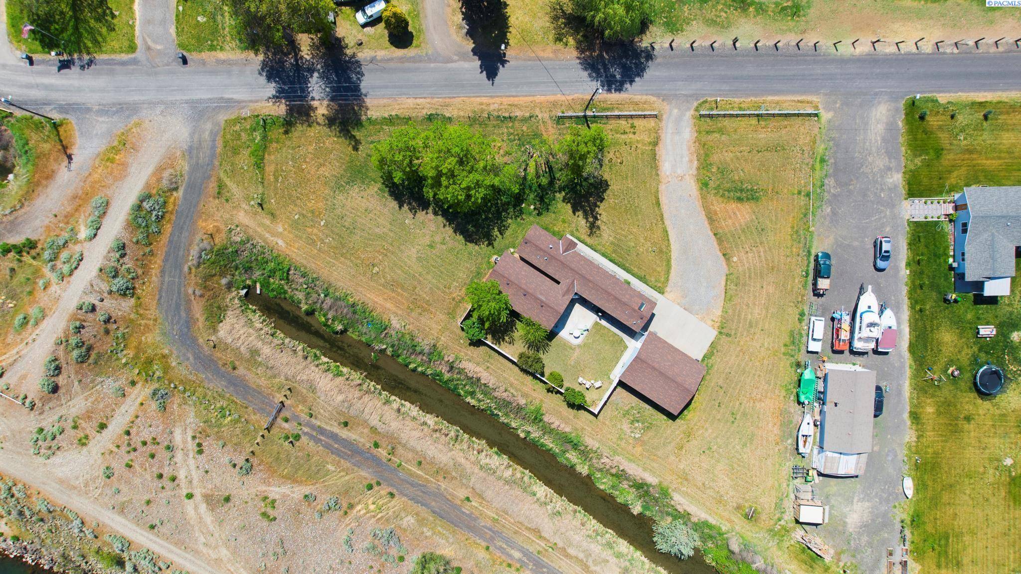 Kennewick, WA 99337,206606 E 10th