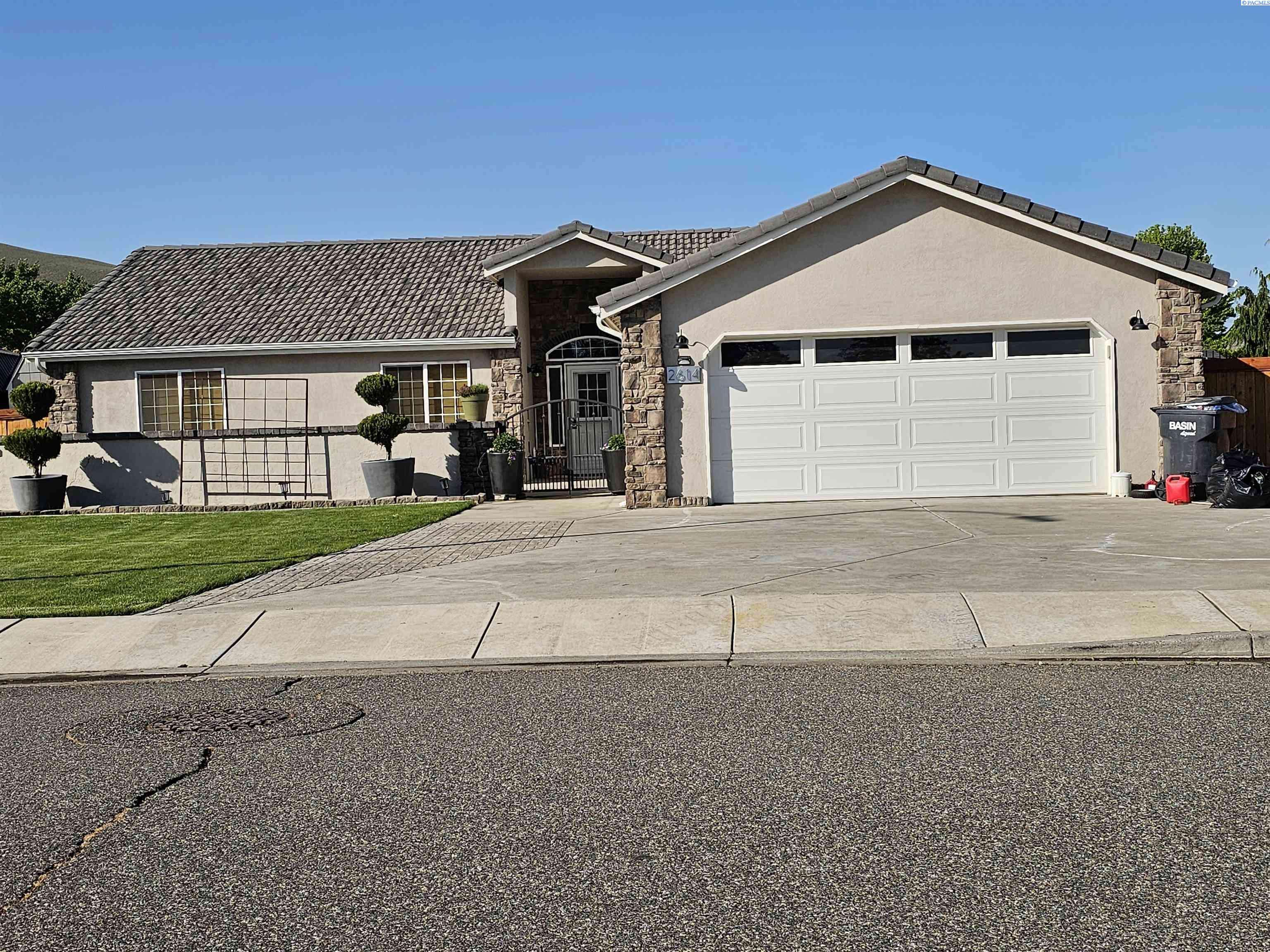 West Richland, WA 99353,2614 Ficus