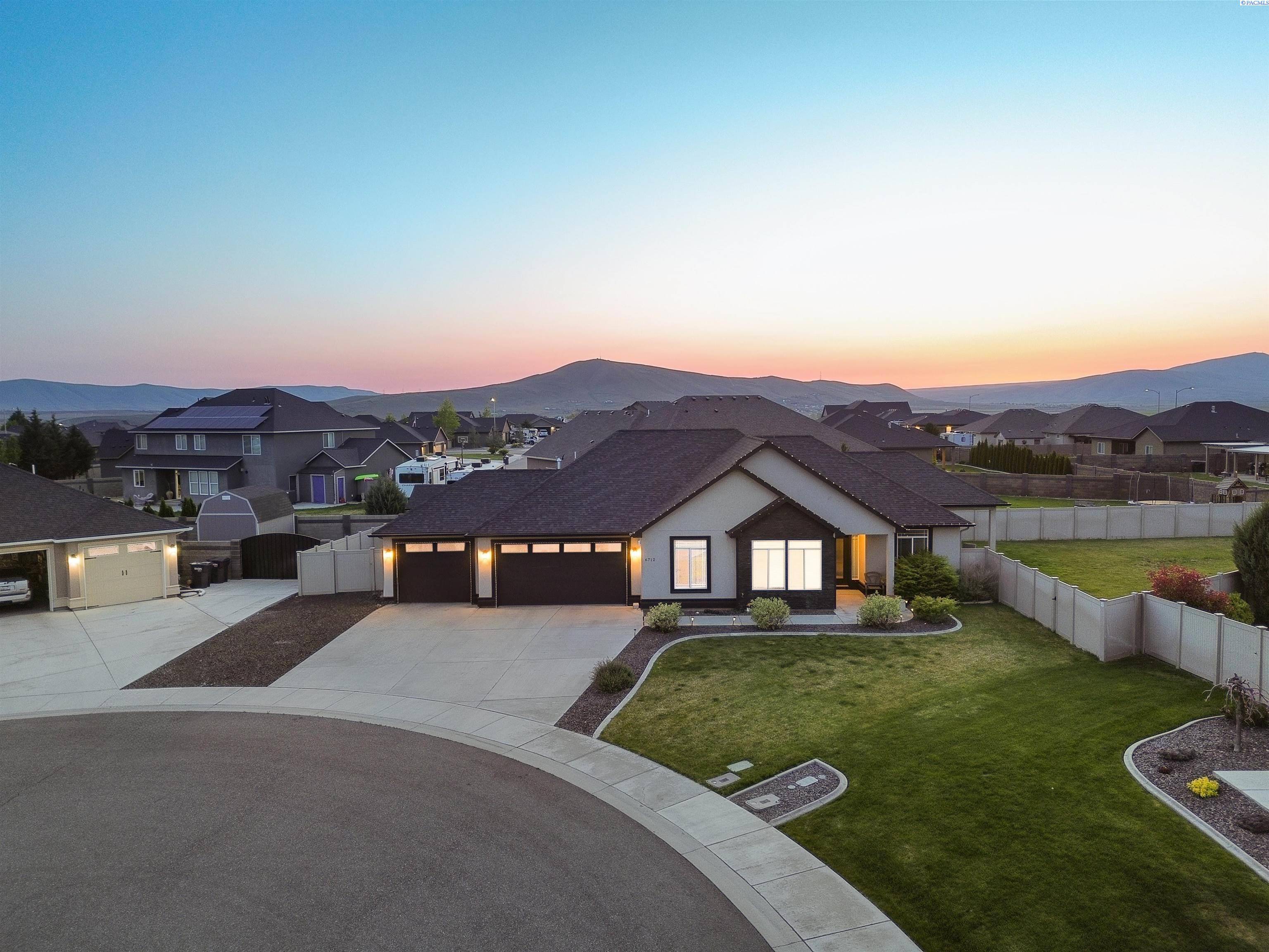 West Richland, WA 99353,6712 Garnet Ct.