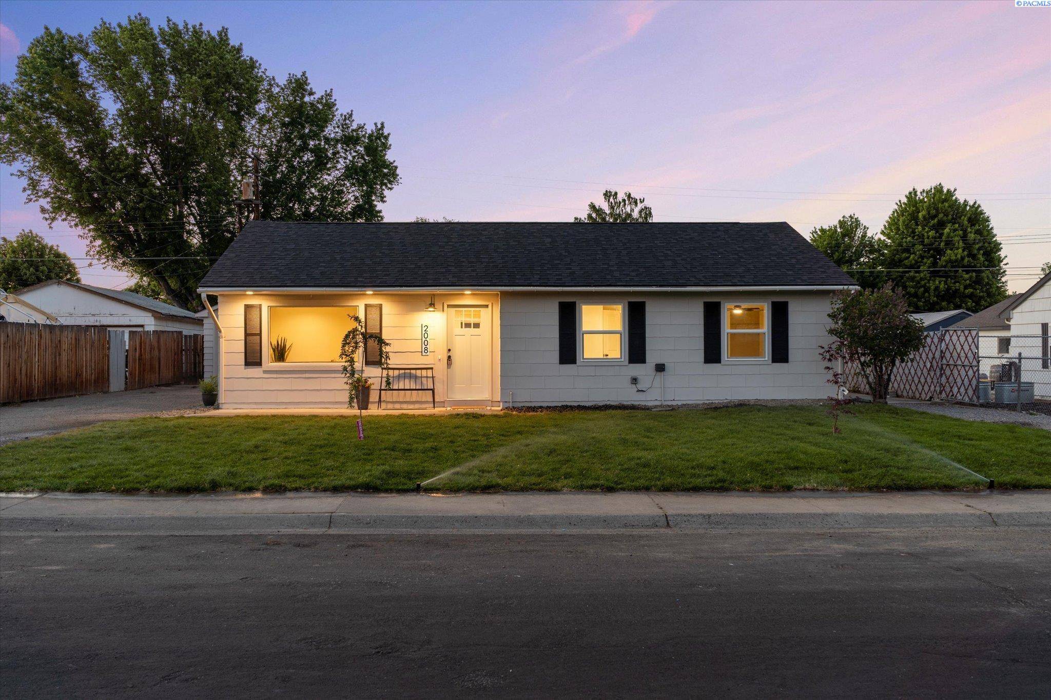Richland, WA 99352,2008 Tinkle St