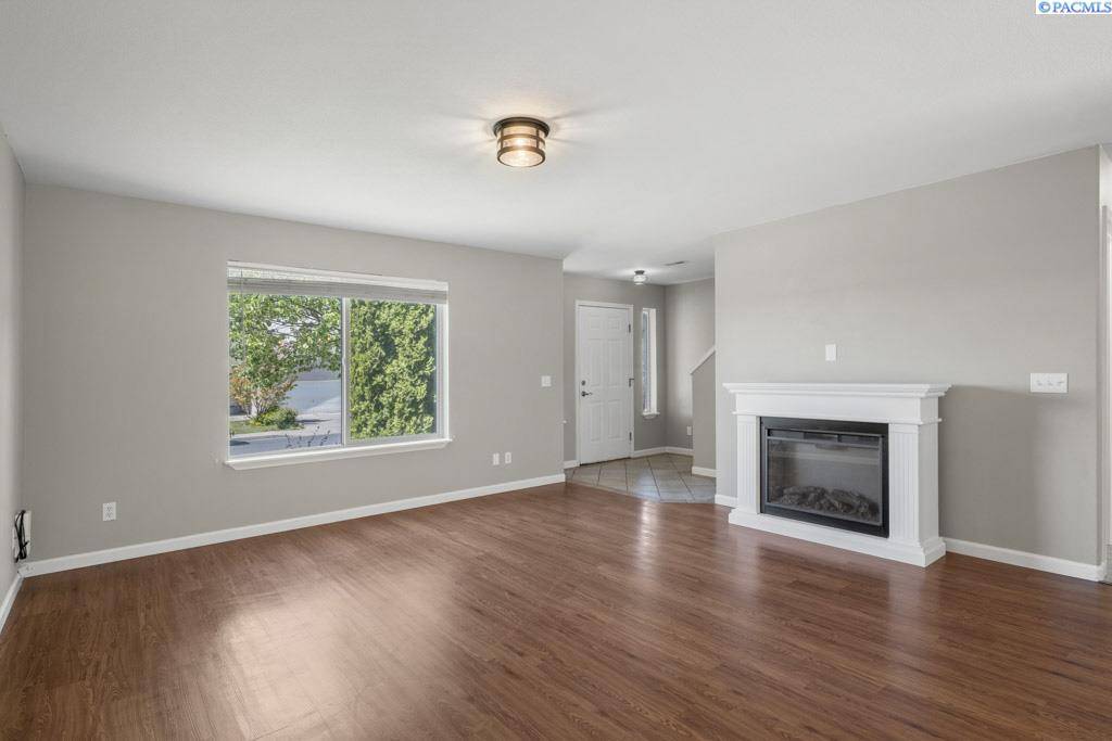 Pullman, WA 99163,1920 NW Bella Vista