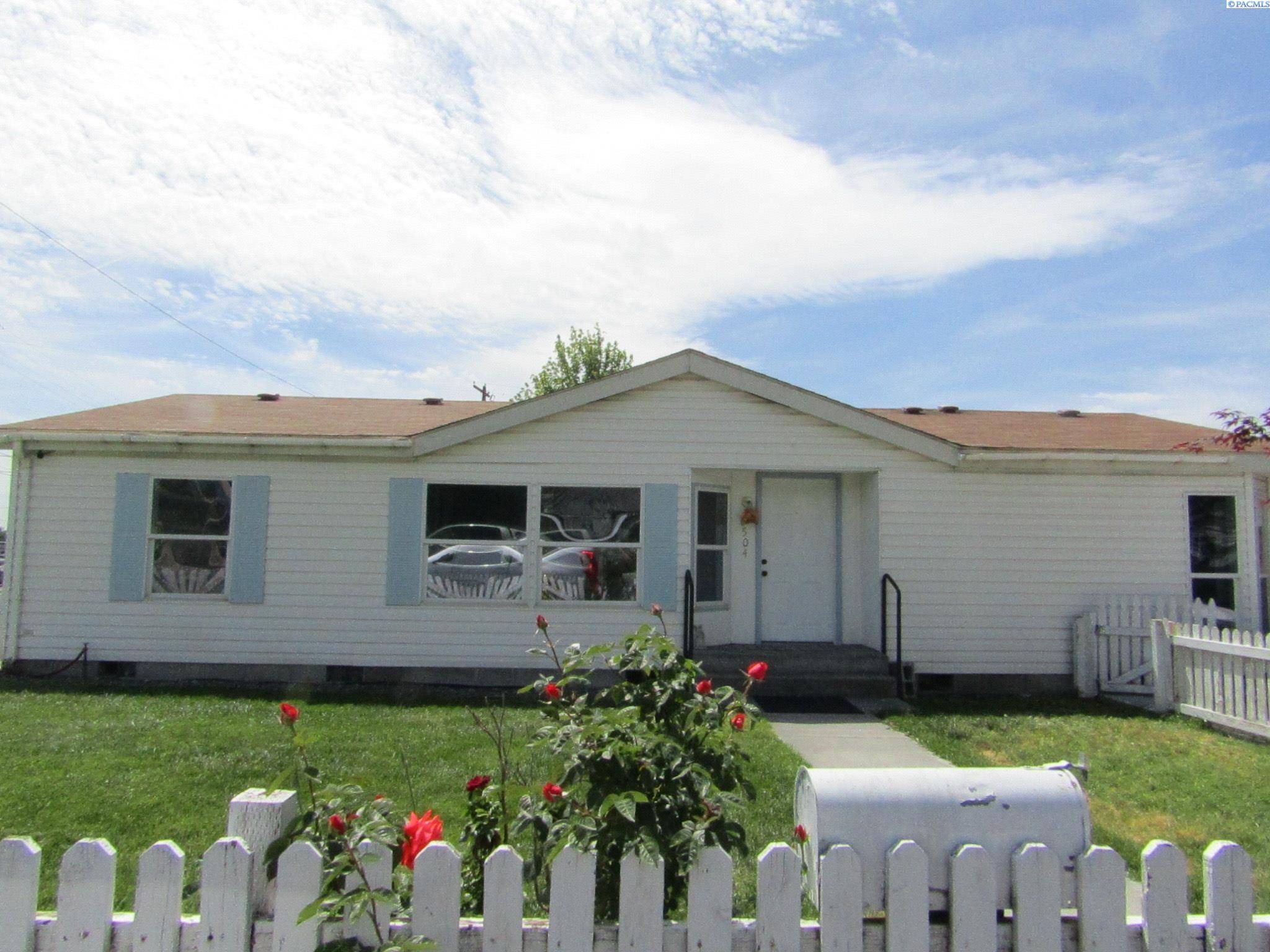 Pasco, WA 99301,1504 W Clark St
