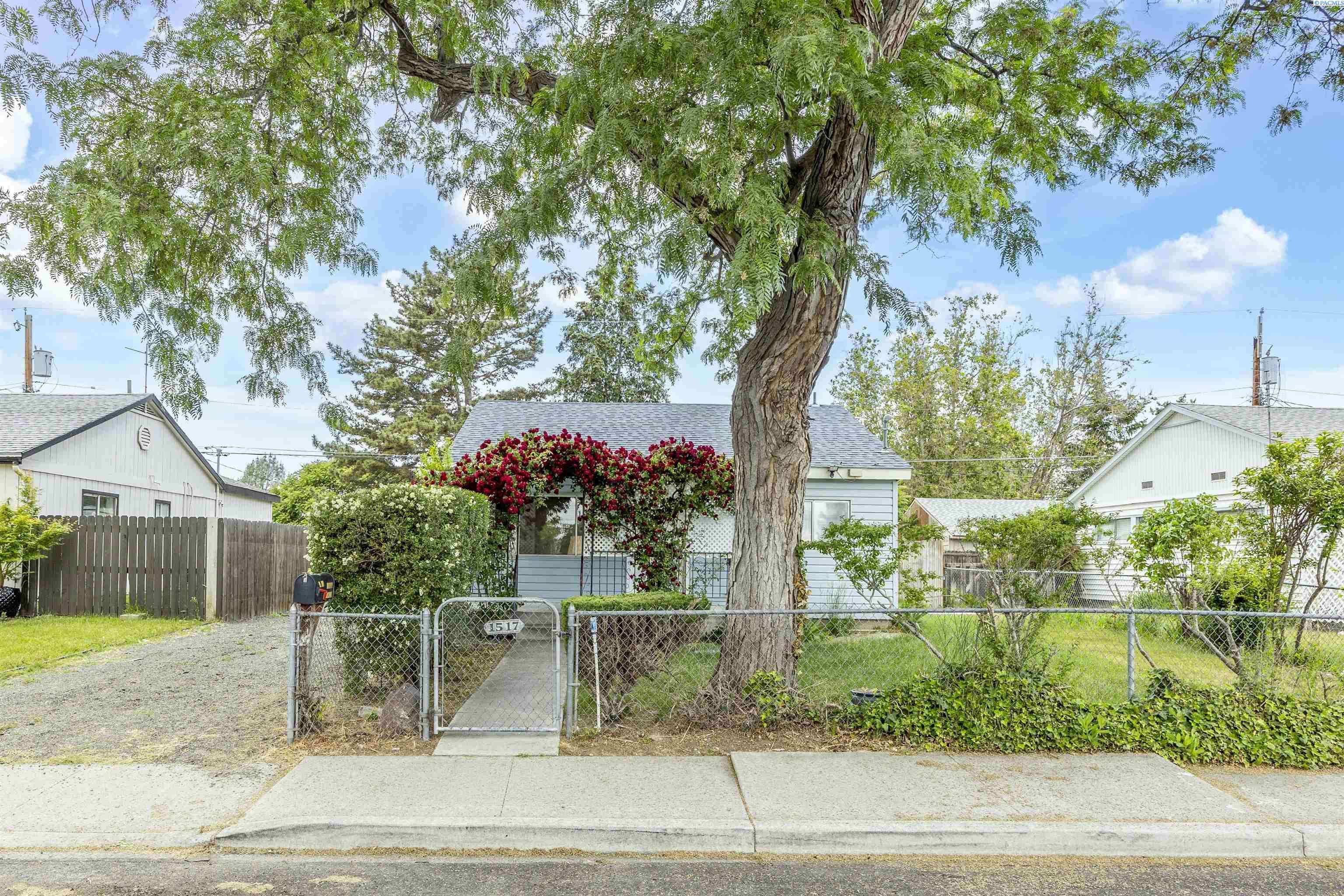 Richland, WA 99354,1517 Perkins Ave