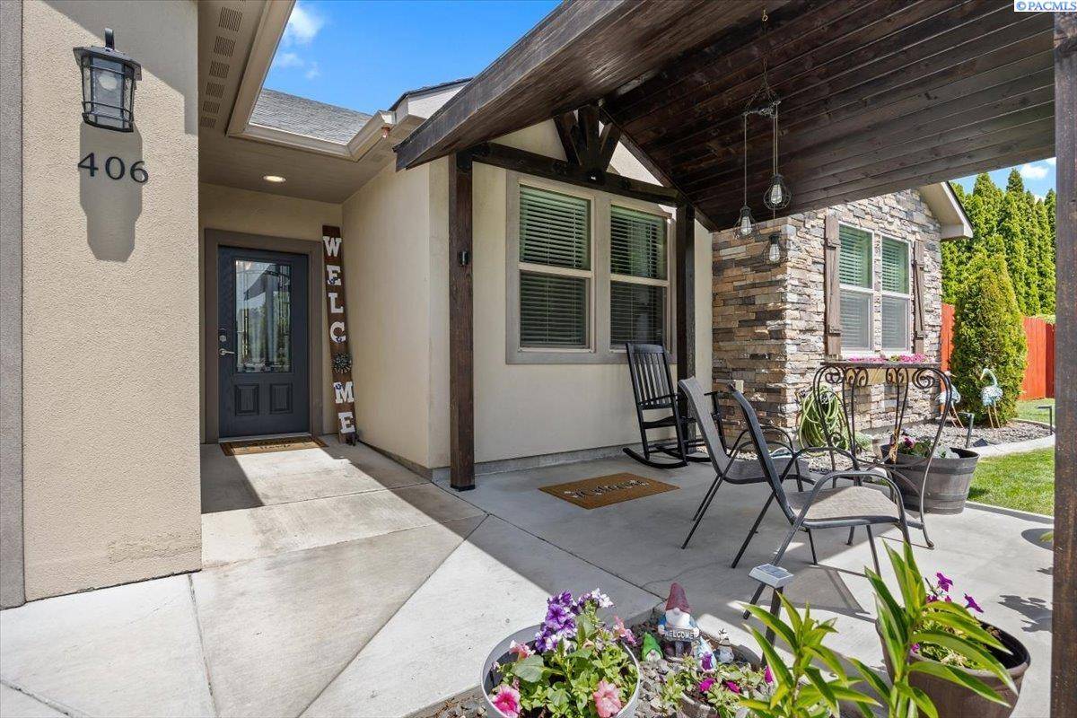 Kennewick, WA 99337,406 W 49th Ave