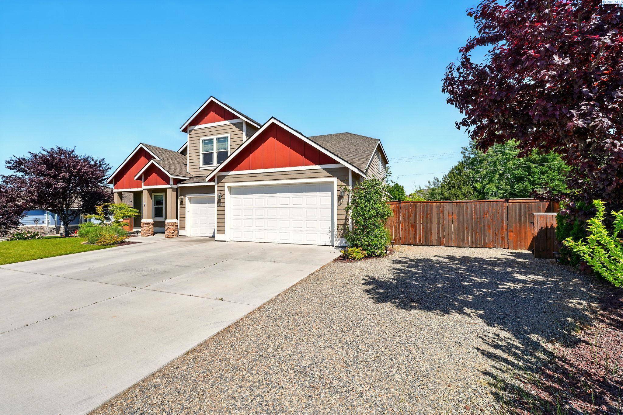 West Richland, WA 99353,626 Pinnacle Drive