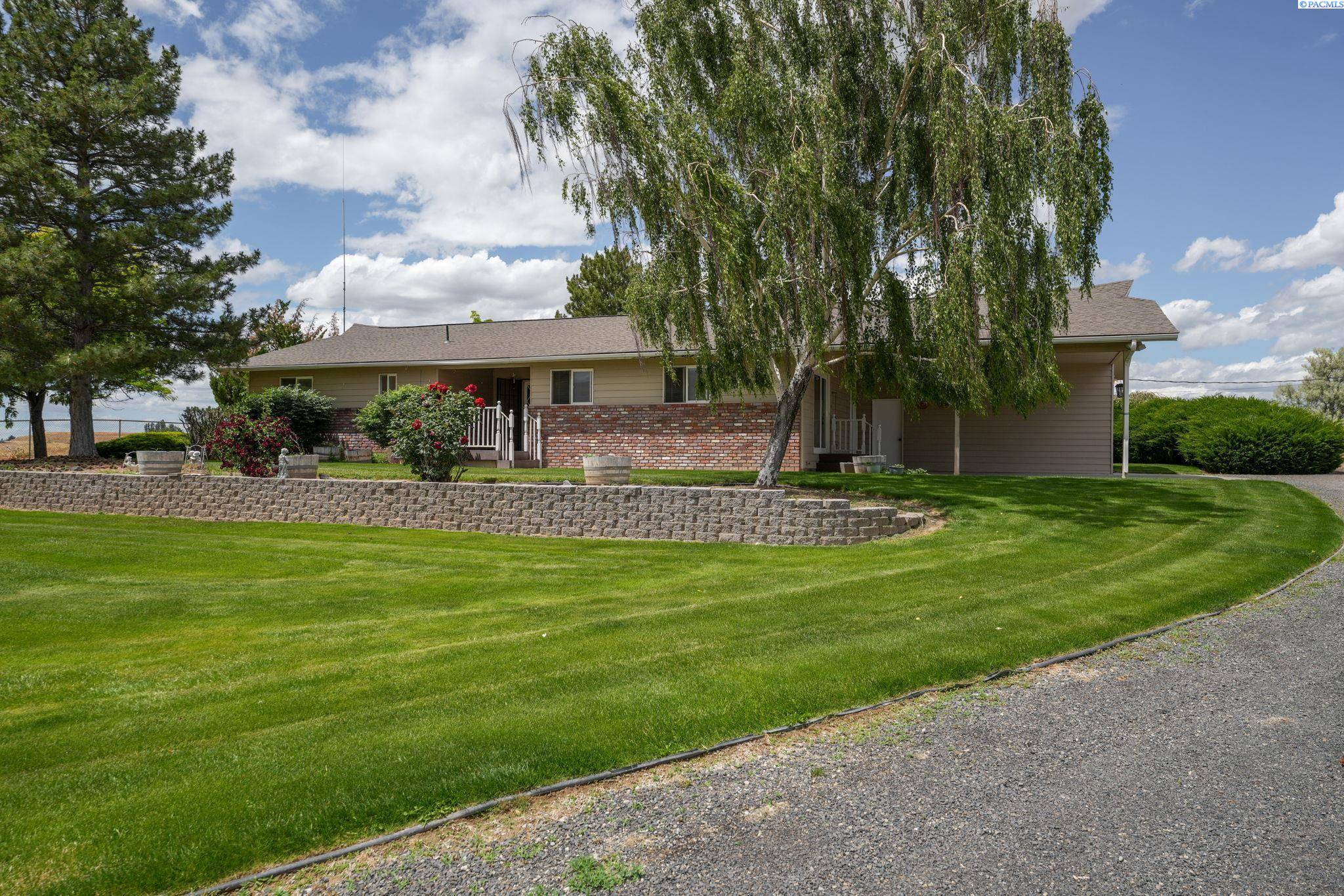 Prosser, WA 99350,97010 W Good Rd