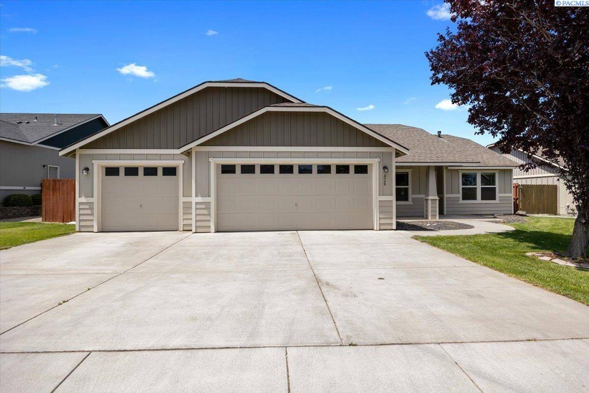 Kennewick, WA 99336,426 S Penn St