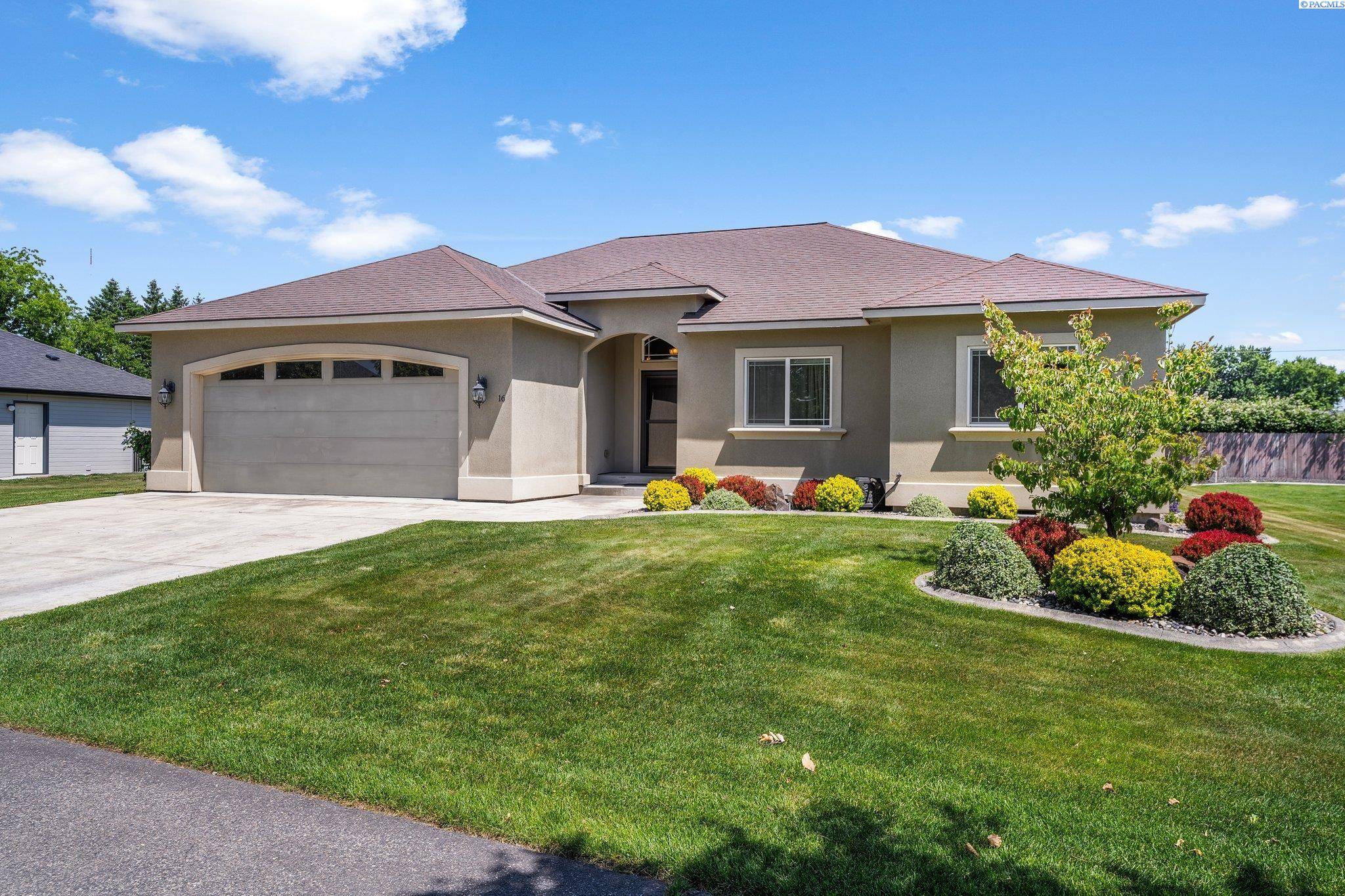 Pasco, WA 99301,16 Ivy Lane