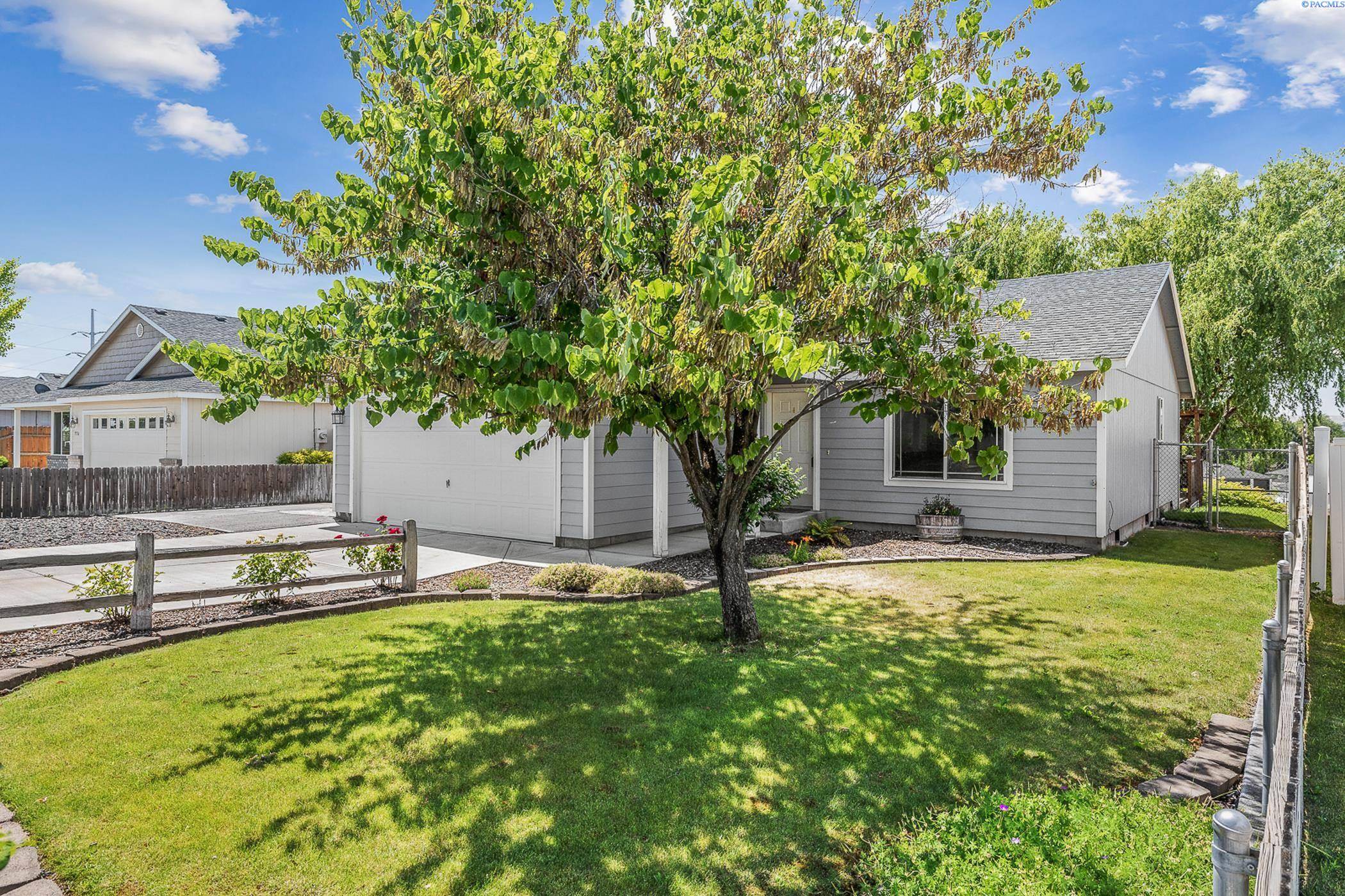 Pasco, WA 99301,9320 Welsh Dr