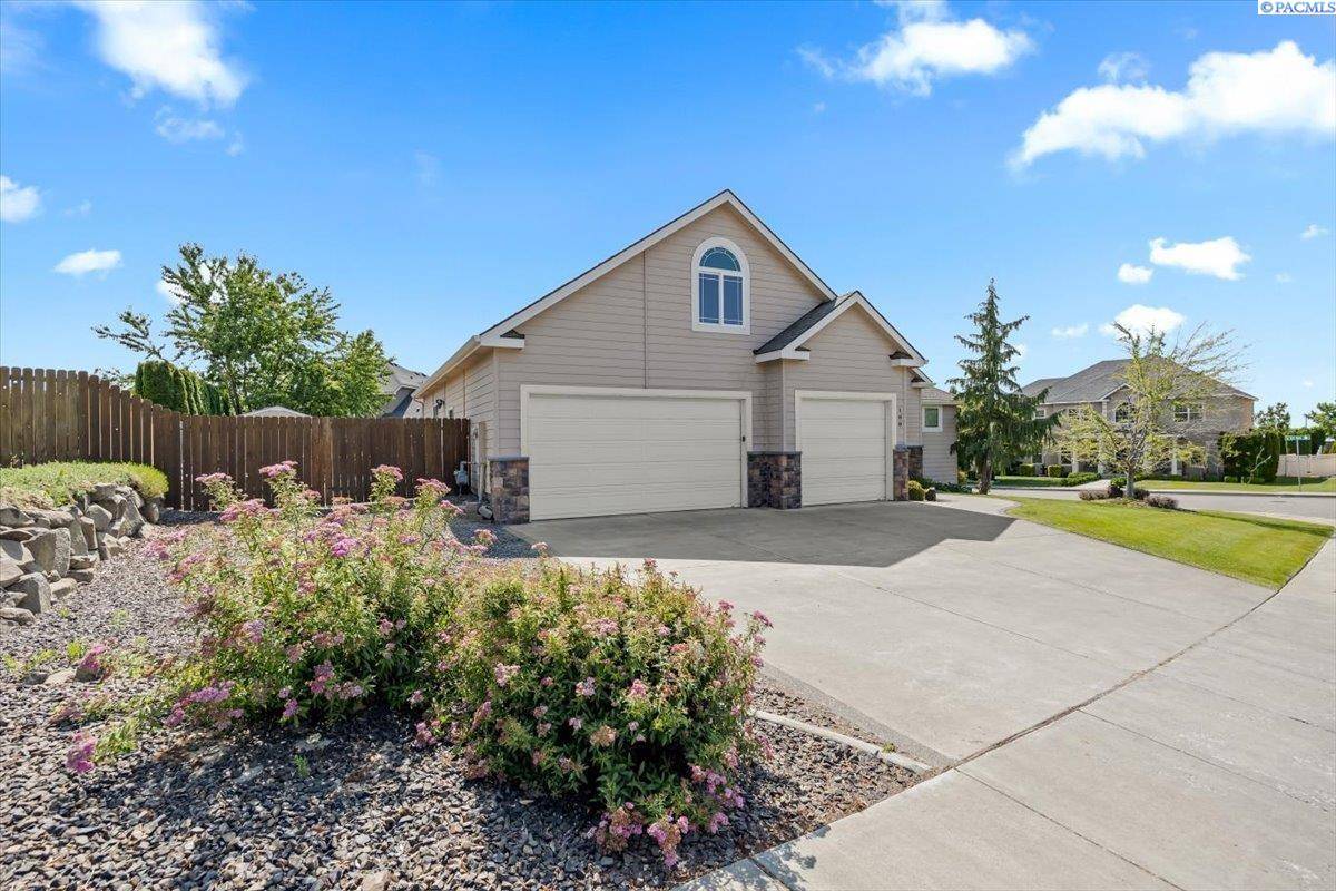 Kennewick, WA 99336,100 S Nevada St.