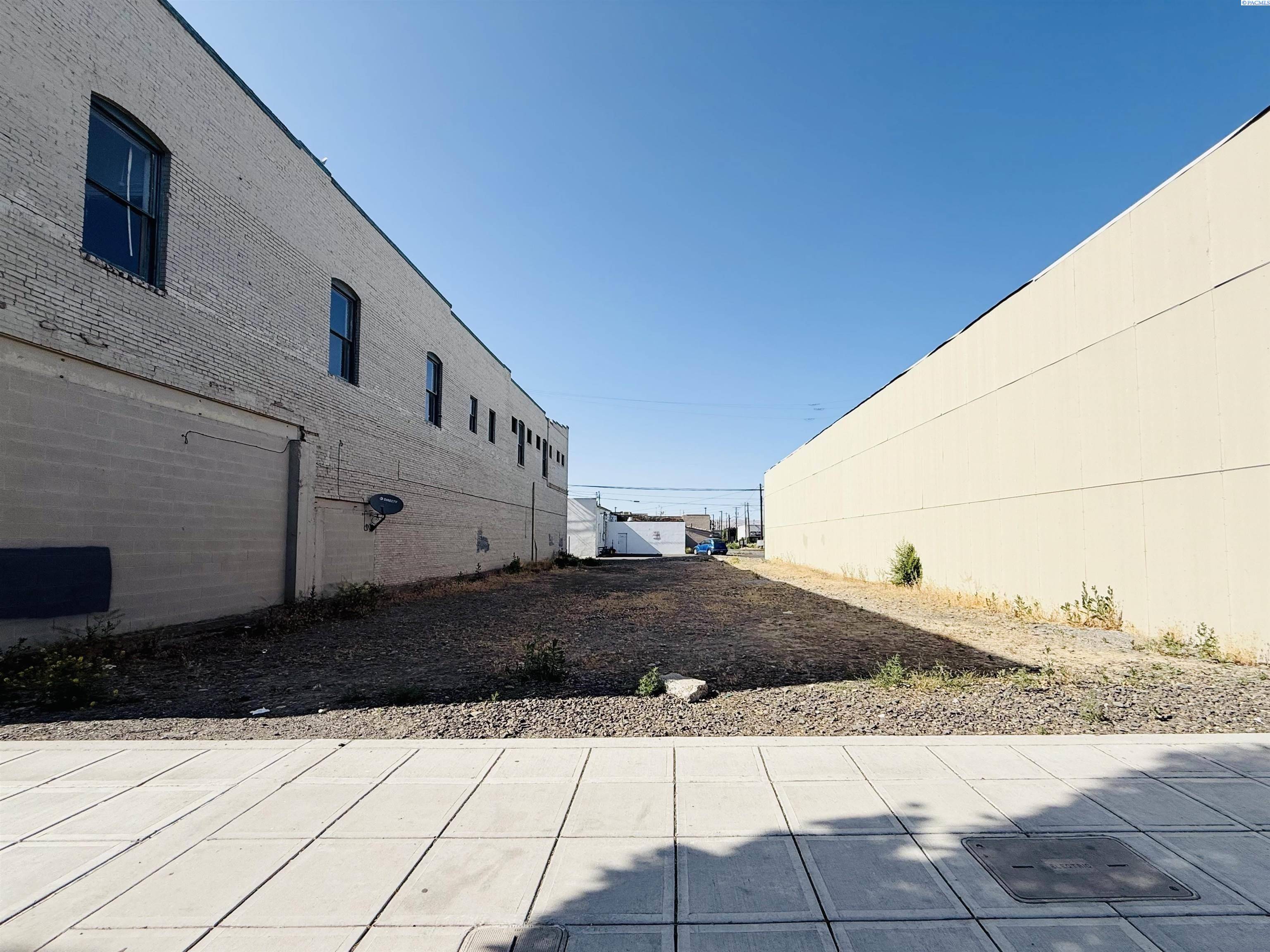 Sunnyside, WA 98944,600 E Edison Ave.