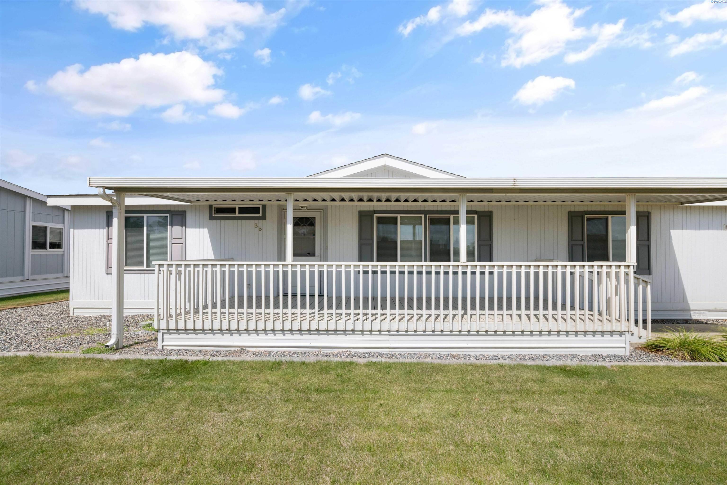 Kennewick, WA 99336,312 N Columbia Center Blvd #35