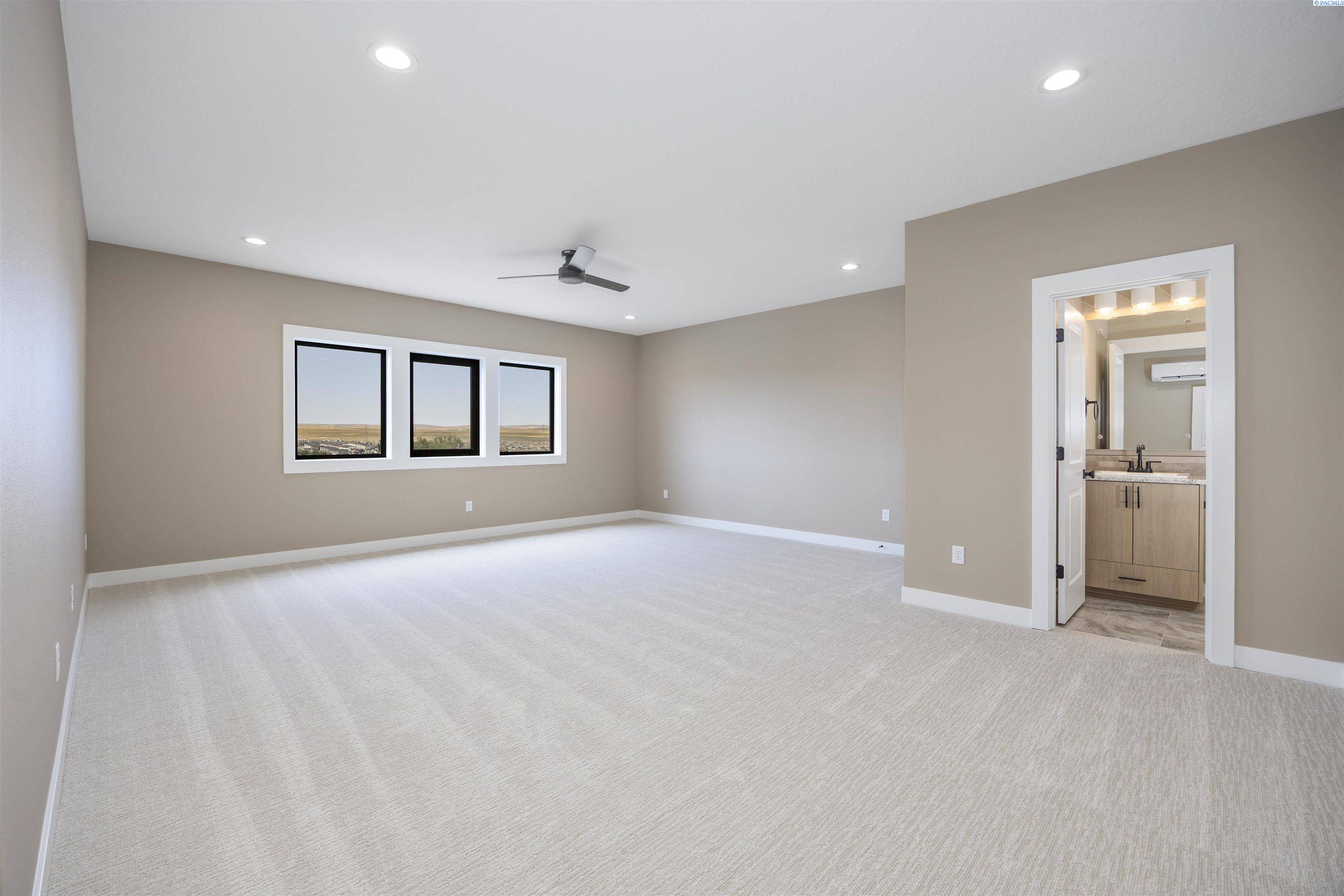 Kennewick, WA 99338,6111 W 28th Place