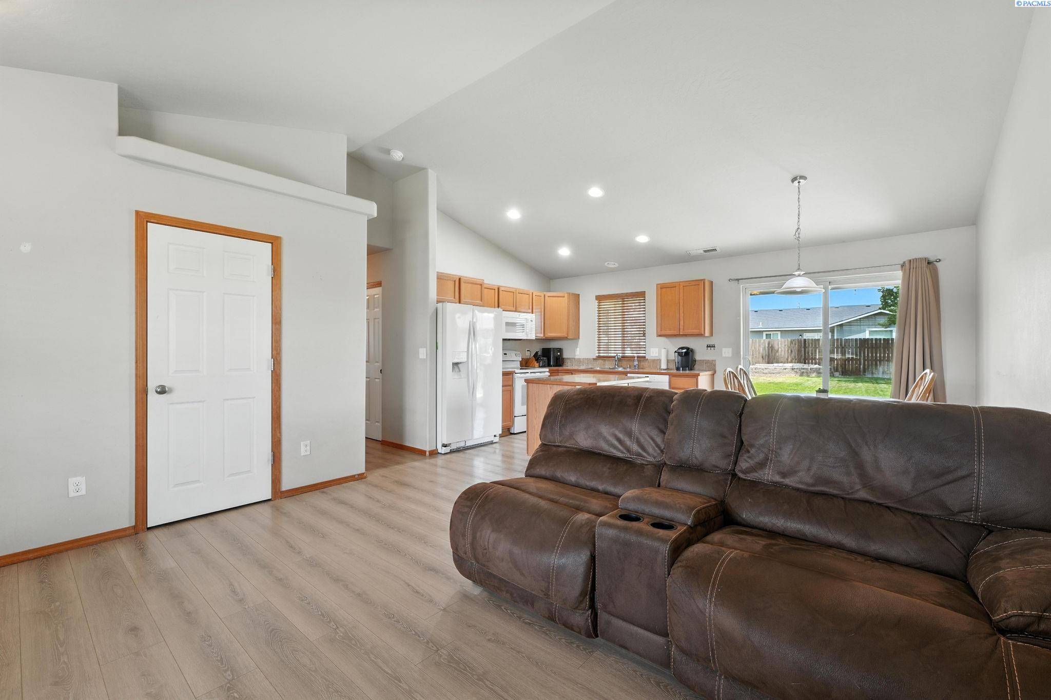 Pasco, WA 99301,3619 Libertad Ct
