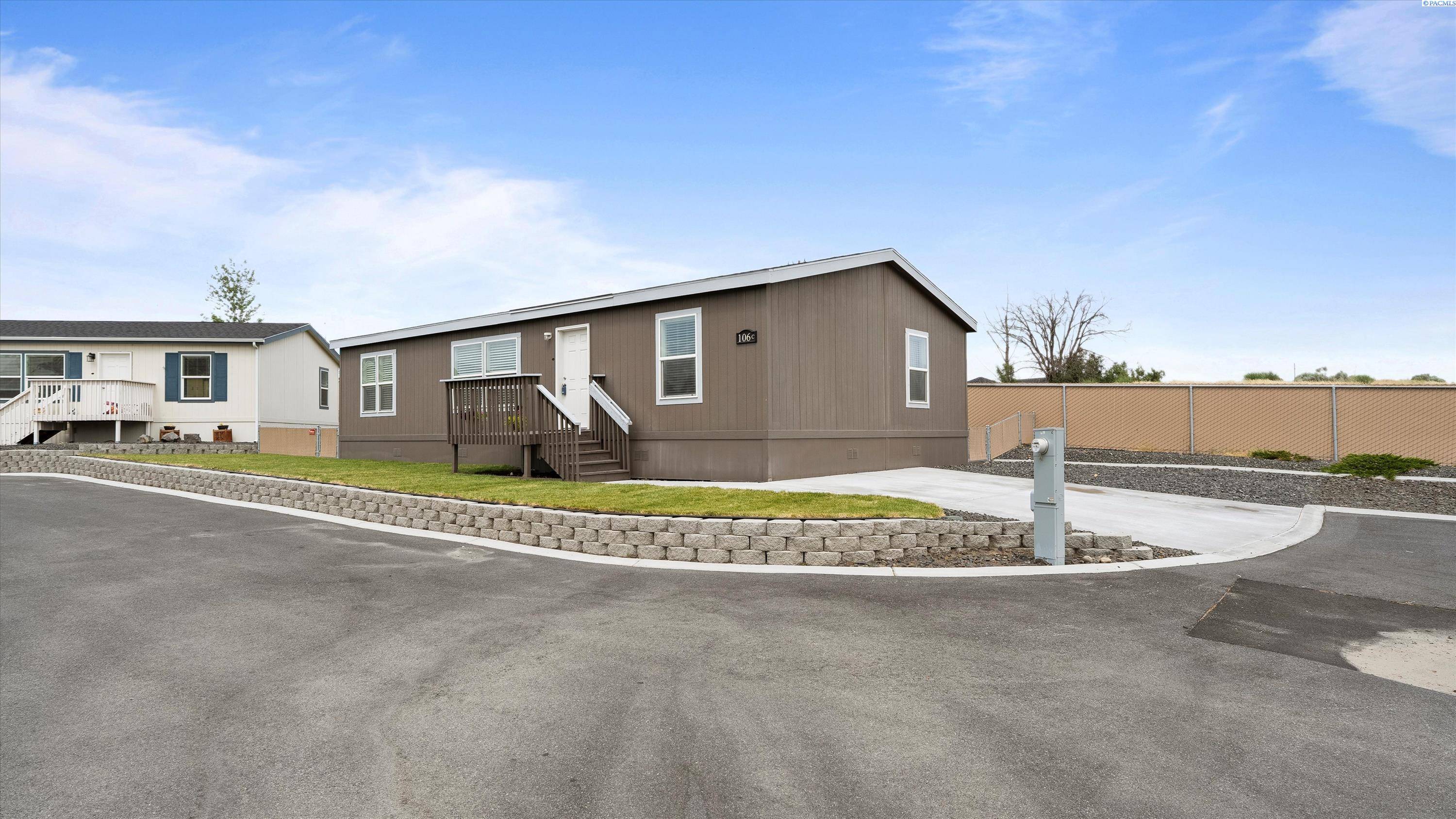 Pasco, WA 99301,3517 Road 84, 106c