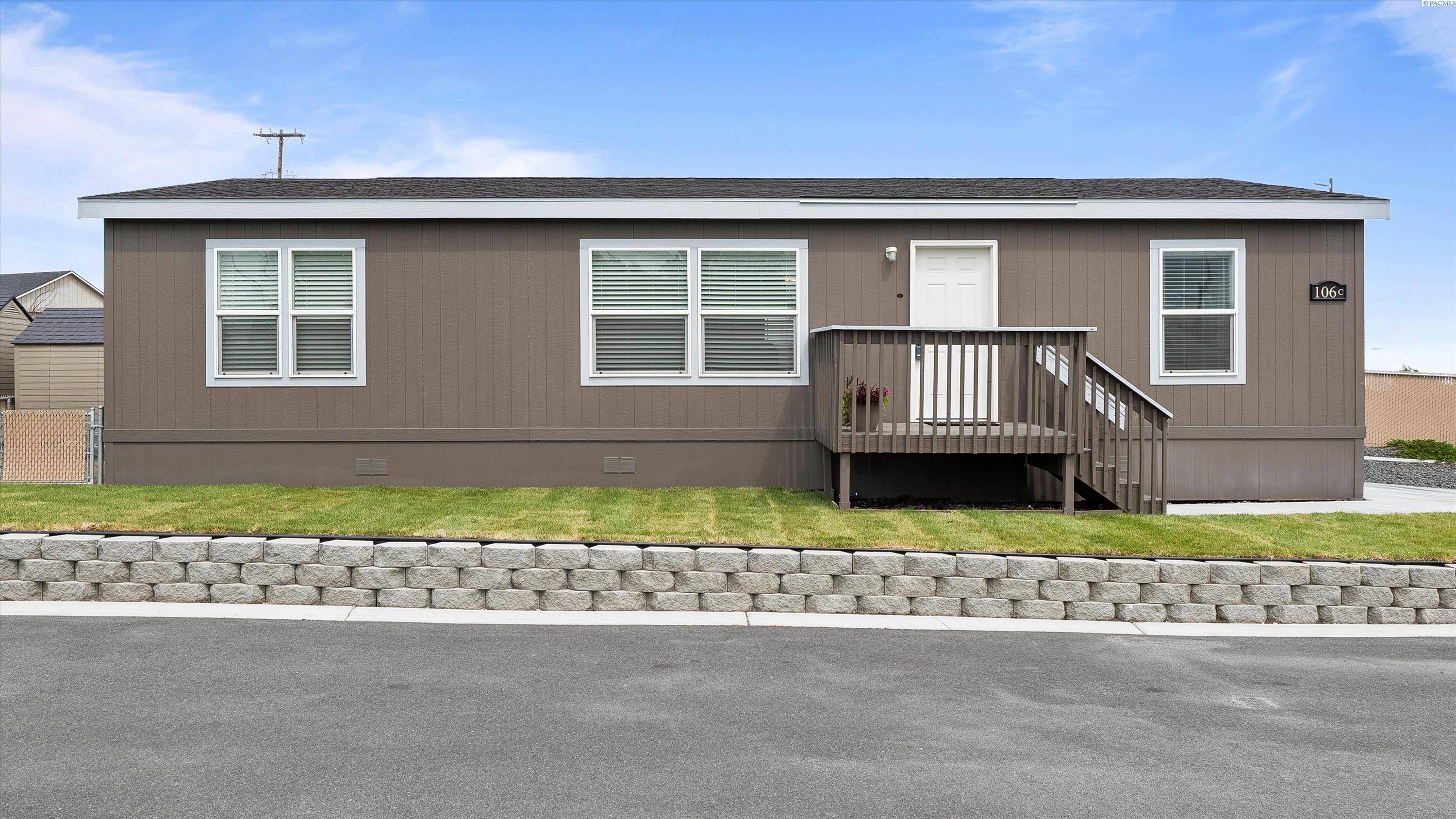 Pasco, WA 99301,3517 Road 84, 106c