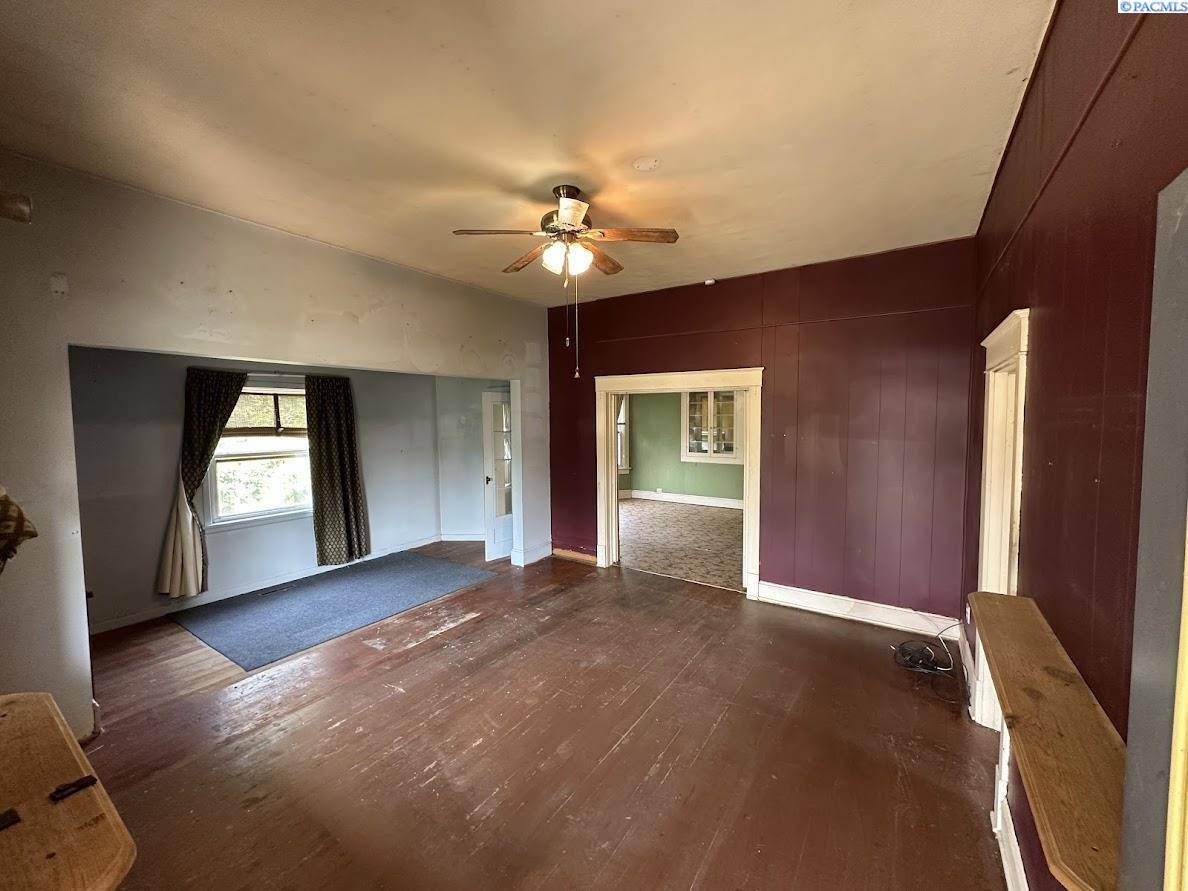 Endicott, WA 99125,218 Margin St.